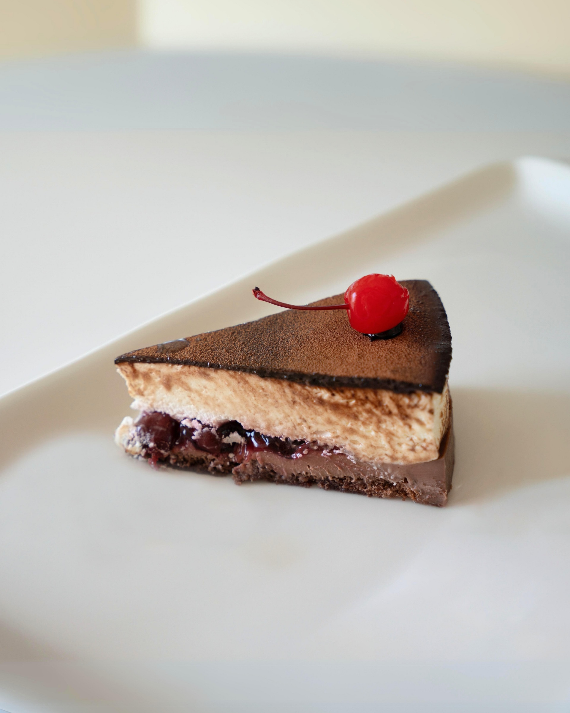 Tortica Višnja mousse