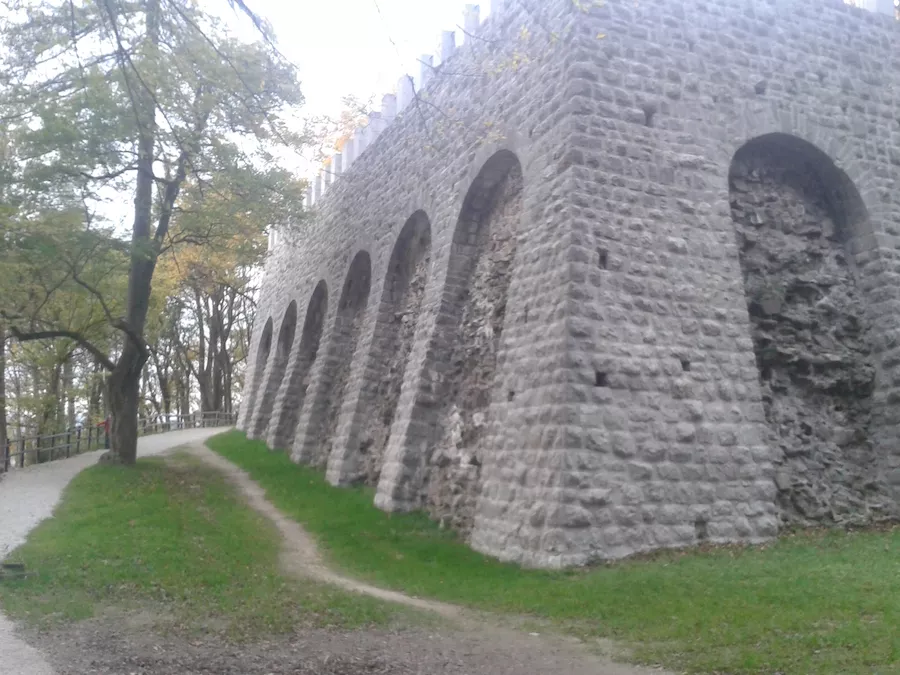 Apus, Izgradnja in obnova opornih in podpornih objektov - Šance 95