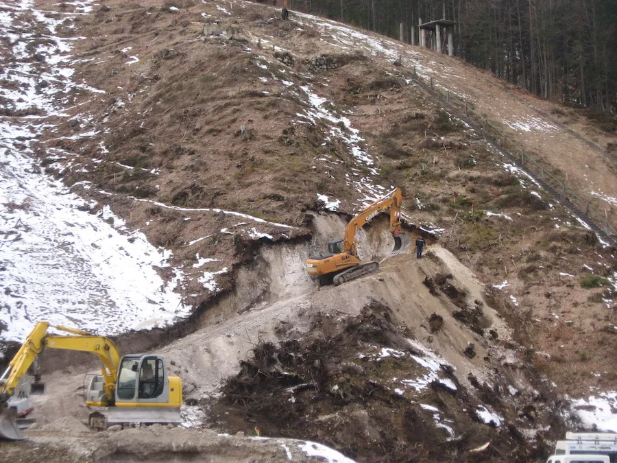 Apus, Izvedba del na težko dostopnih terenih - Planica 58