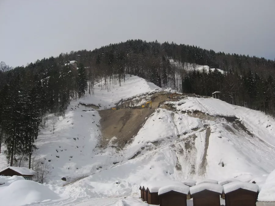 Apus, Izvedba del na težko dostopnih terenih - Planica 60