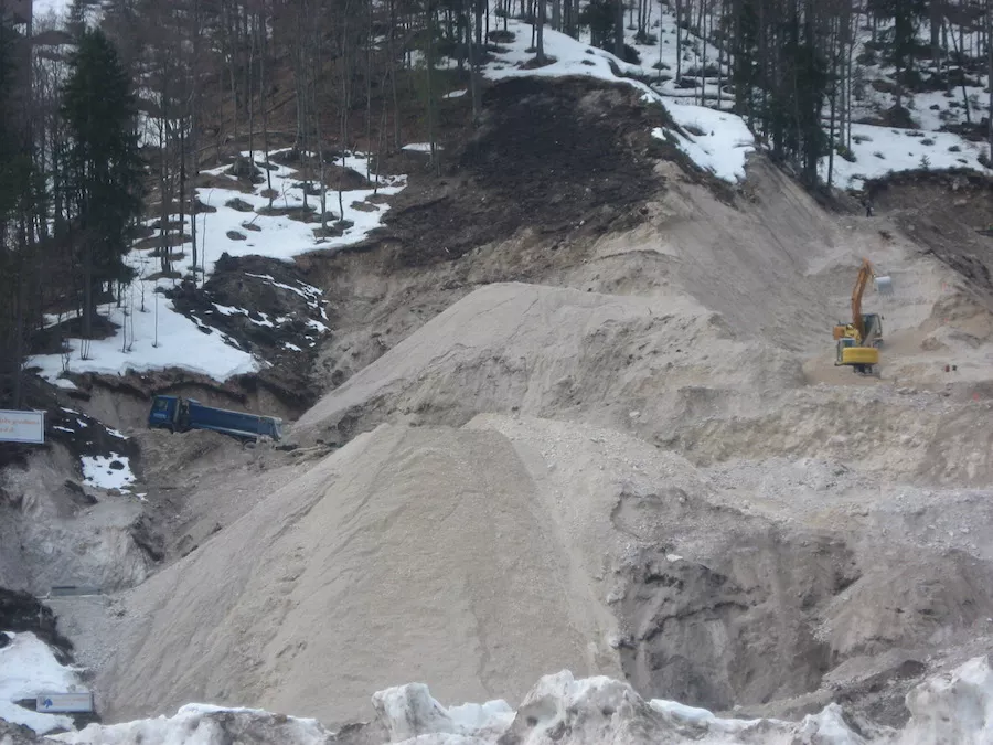 Apus, Izvedba del na težko dostopnih terenih - Planica 64