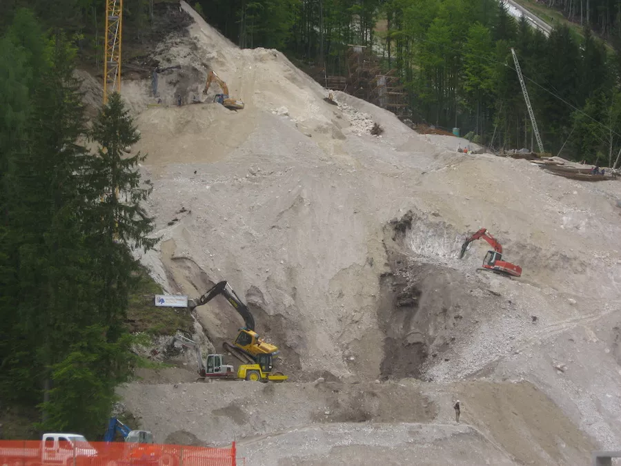 Apus, Izvedba del na težko dostopnih terenih - Planica 68