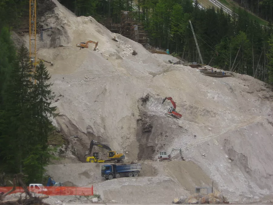 Apus, Izvedba del na težko dostopnih terenih - Planica 69