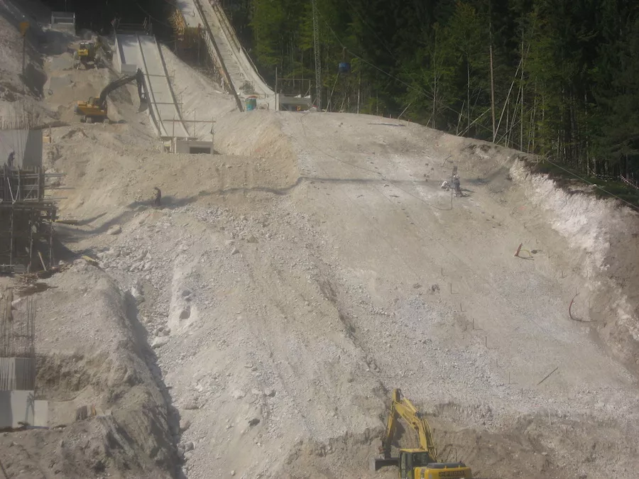 Apus, Izvedba del na težko dostopnih terenih - Planica 75
