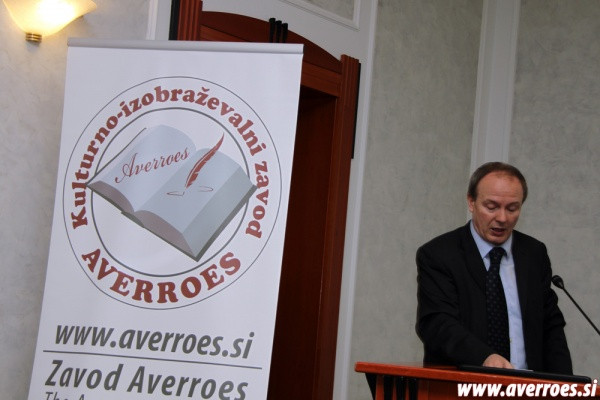 Akademik prof. dr. Enes Karić