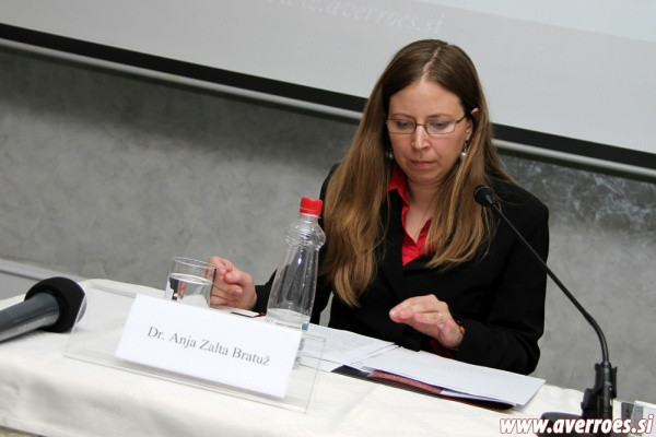 Doc. dr. Anja Zalta Bratuž