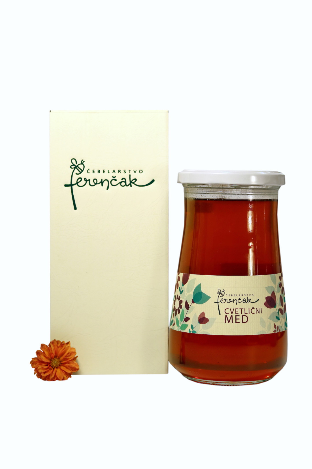 Veliki kozarec v embalaži iz belega kaširanega kartona