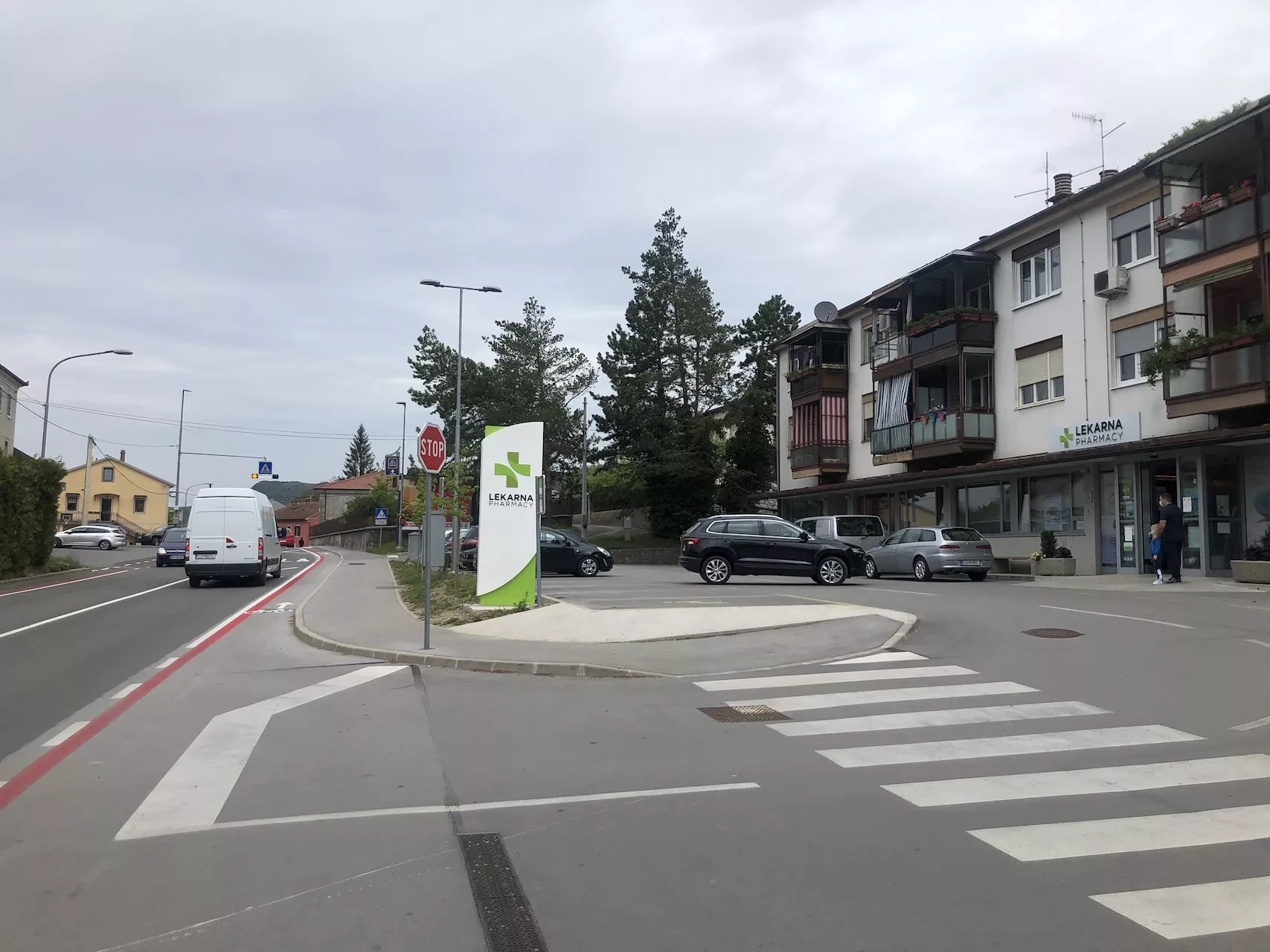 From design to assembly and installation - All fronts are open