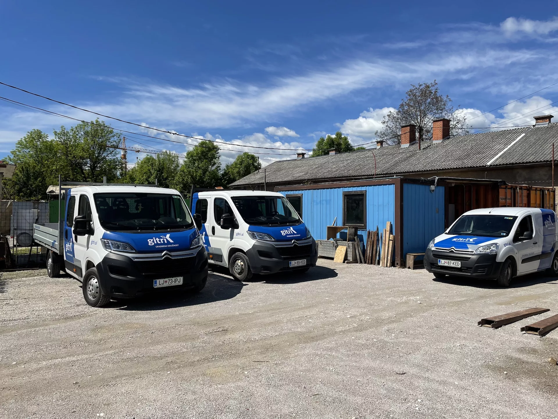 Gitri z izvedenimi aplikacijami nove celostne podobe zasijal v polni luči