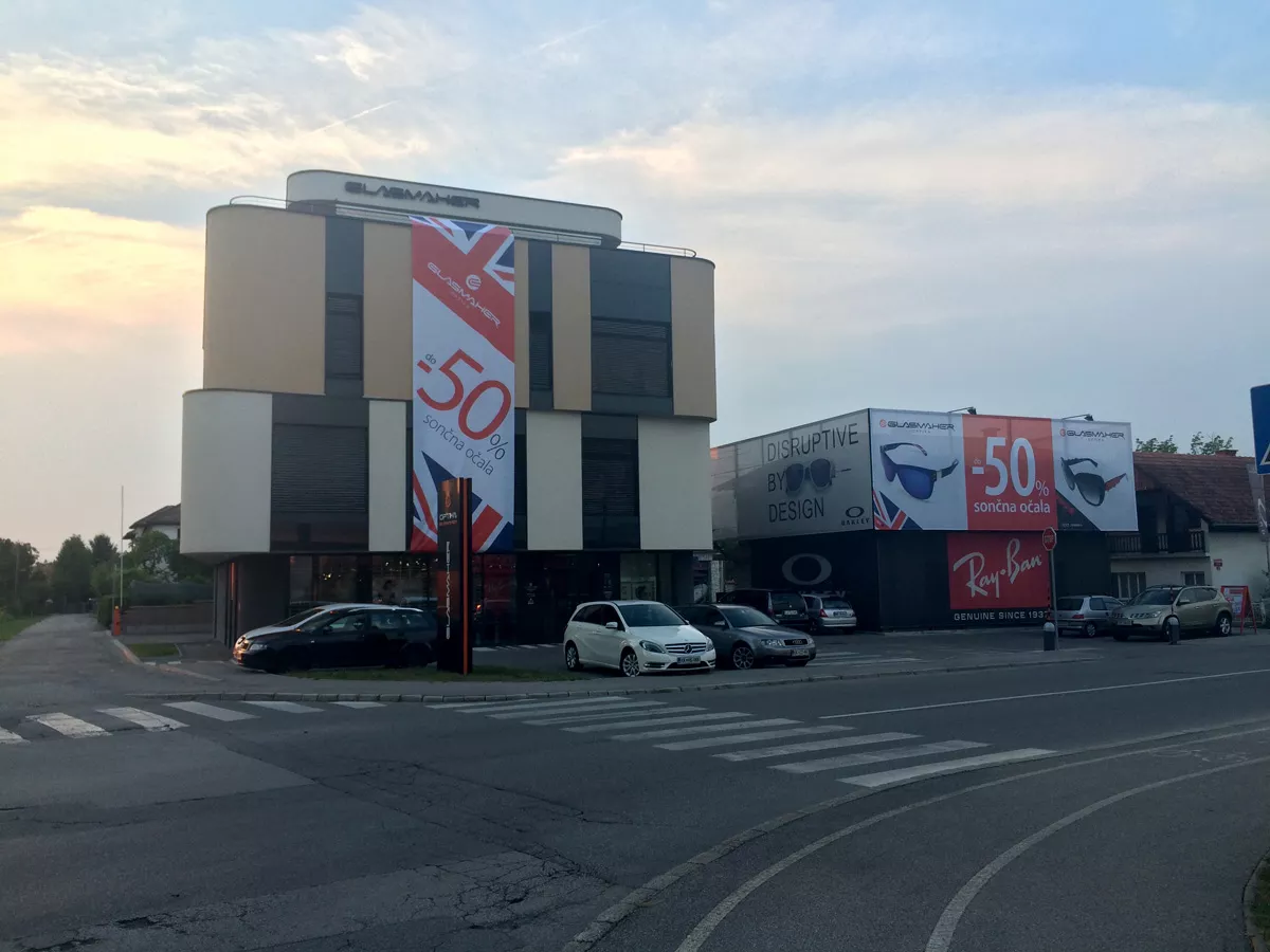 Leta predanega dela v eni sliki