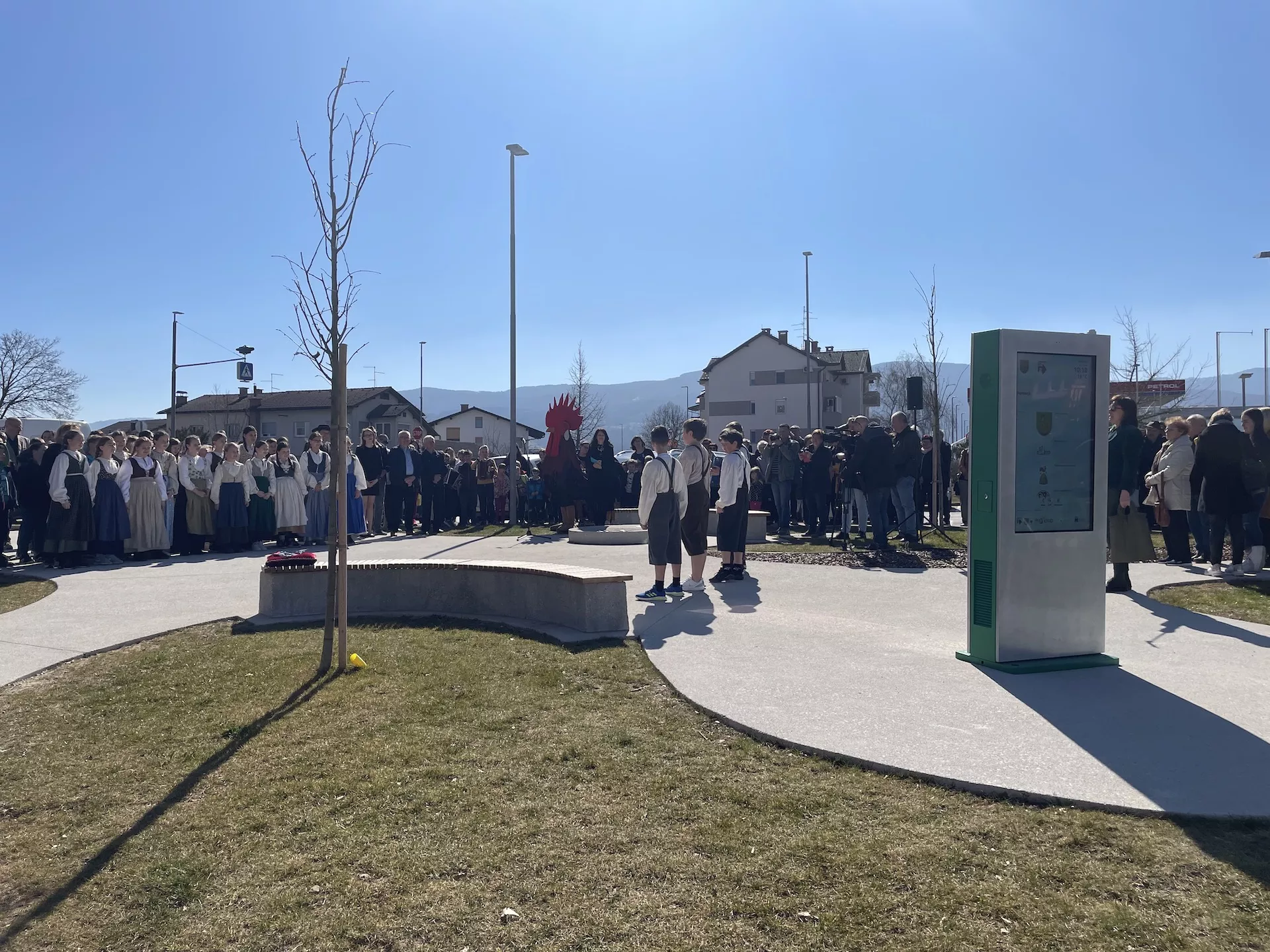 Otvoritev Šentjernejske učne poti z zaslonom Litebox