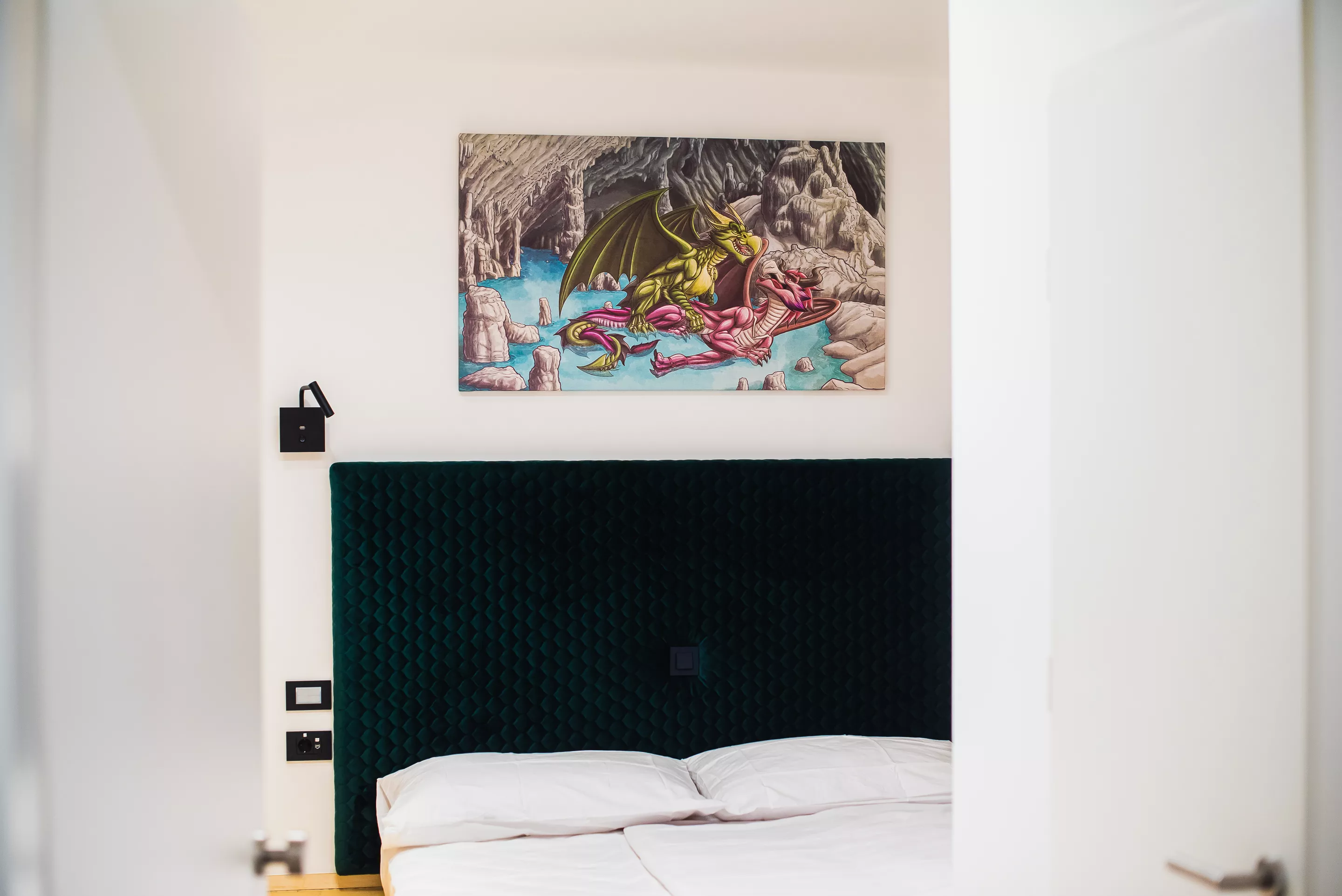 Zasebna soba z zakonsko posteljo in masažno kadjo