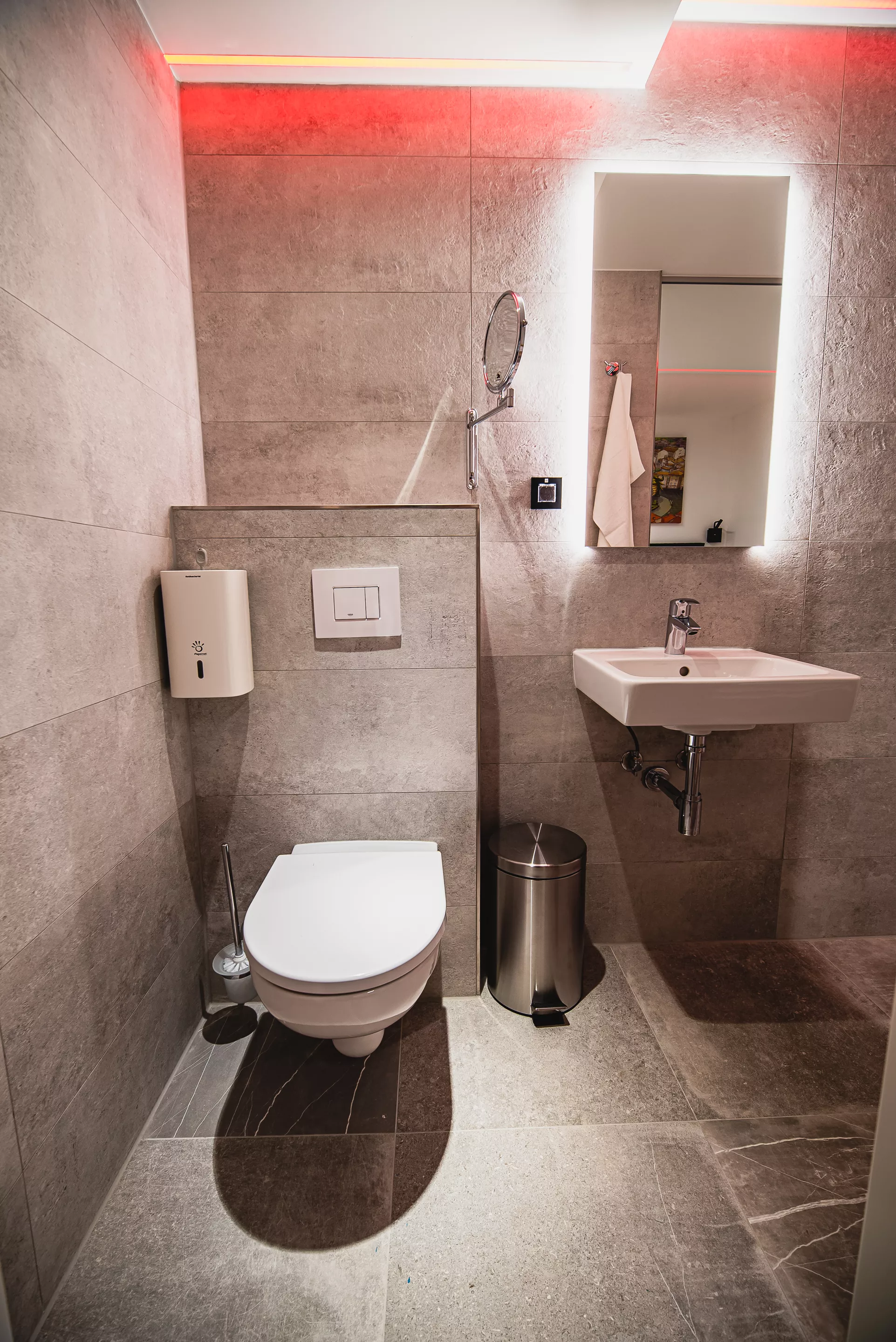 Zasebna soba z zakonsko posteljo za 2 osebi