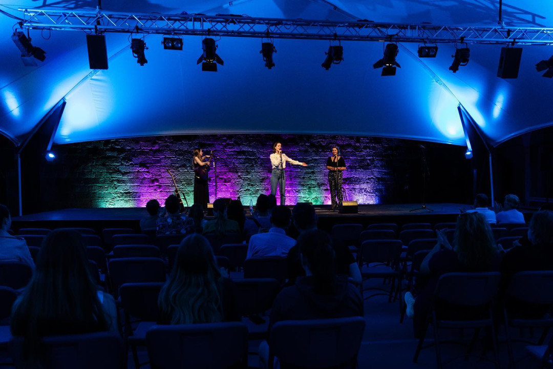 Vroče poletje, glasba v zraku!