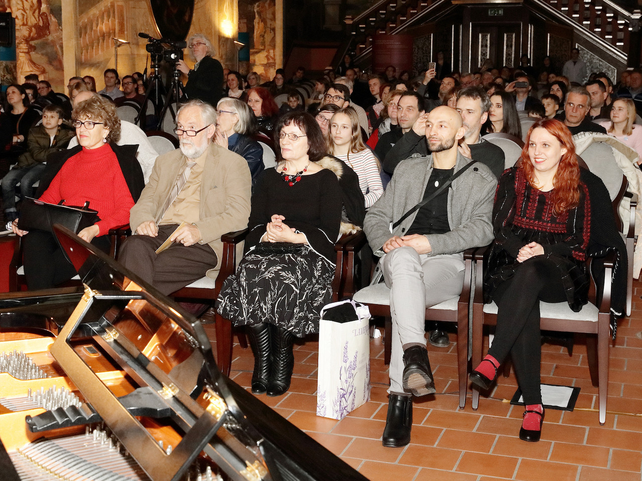 Avtorski koncert Špele Avsenak - 31. 1. 2019