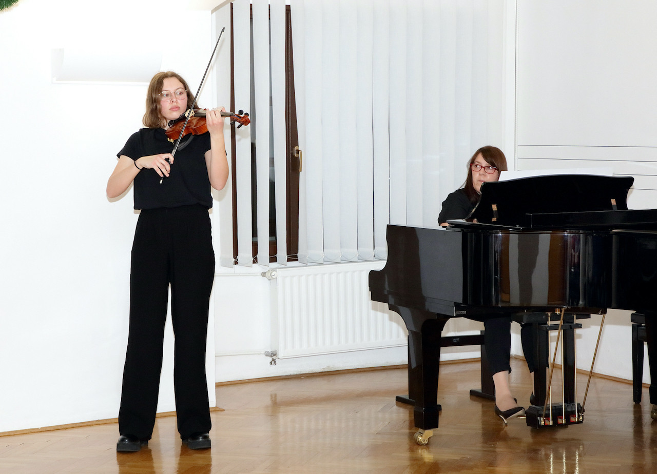 Božično-novoletni koncert - 23. 12. 2021