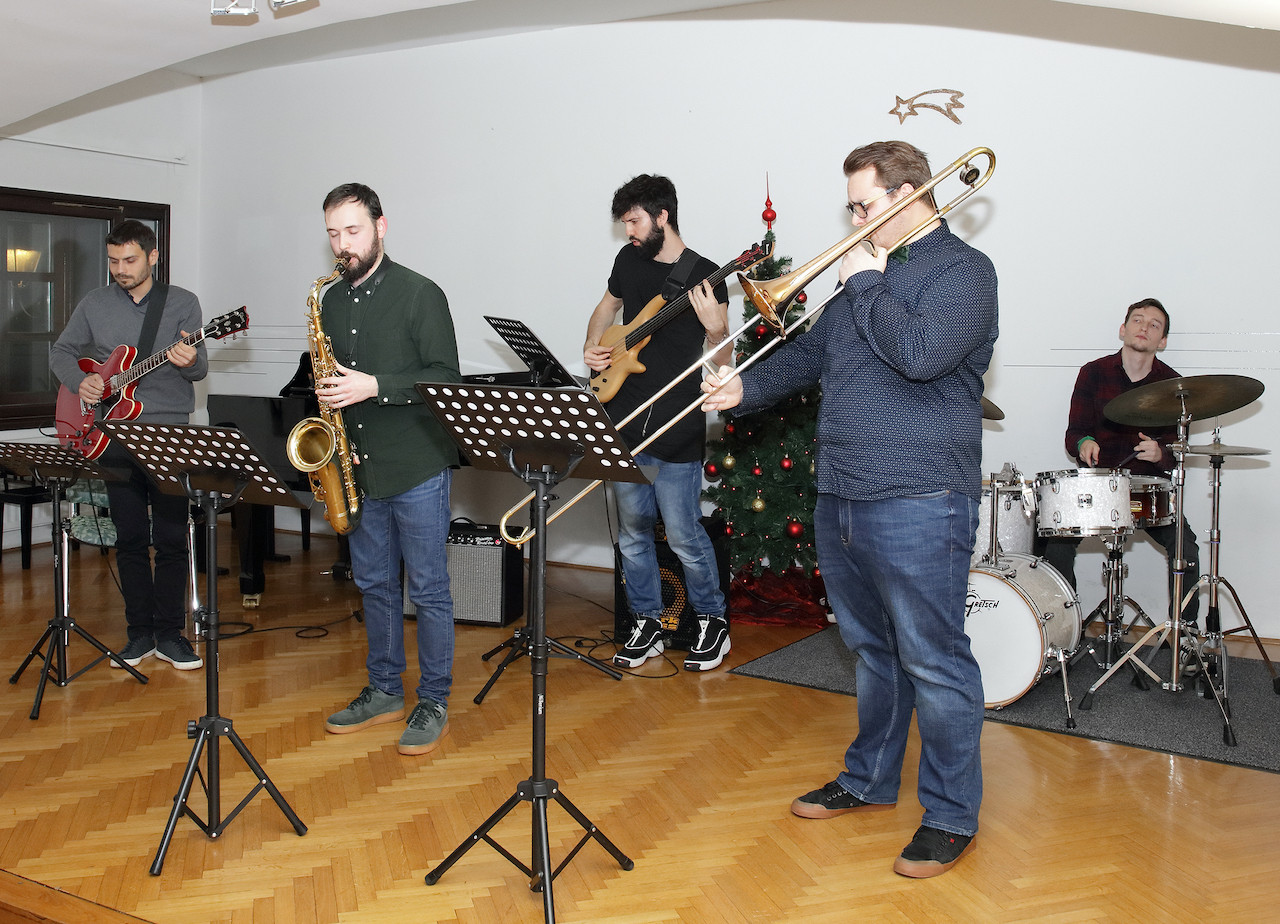 Božično-novoletni koncert nekdanjih učencev 2019