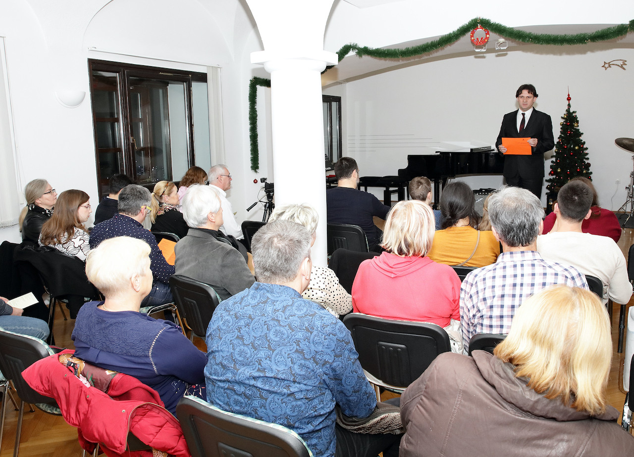 Božično-novoletni koncert nekdanjih učencev 2019