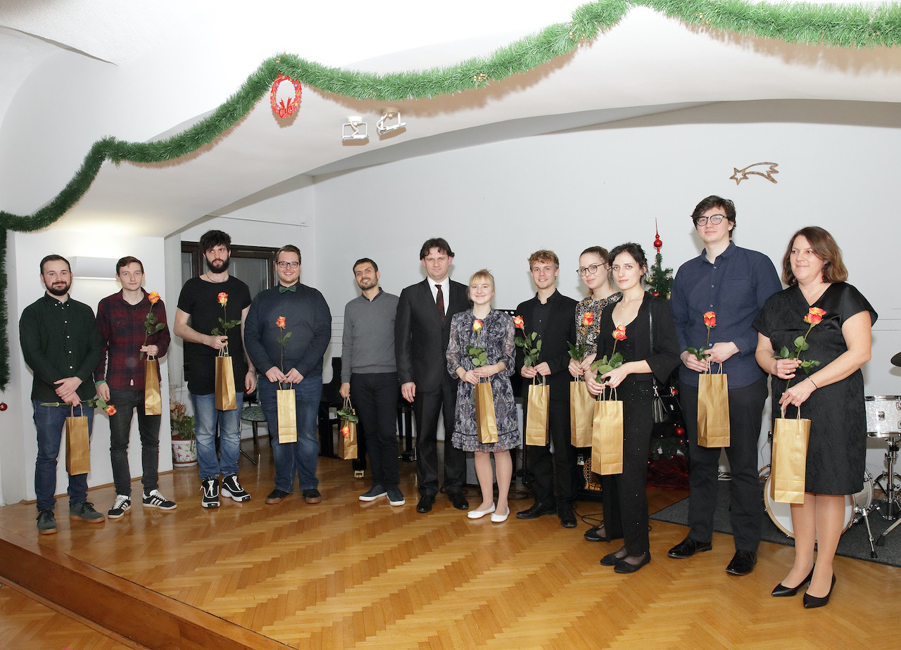 Božično-novoletni koncert nekdanjih učencev 2019