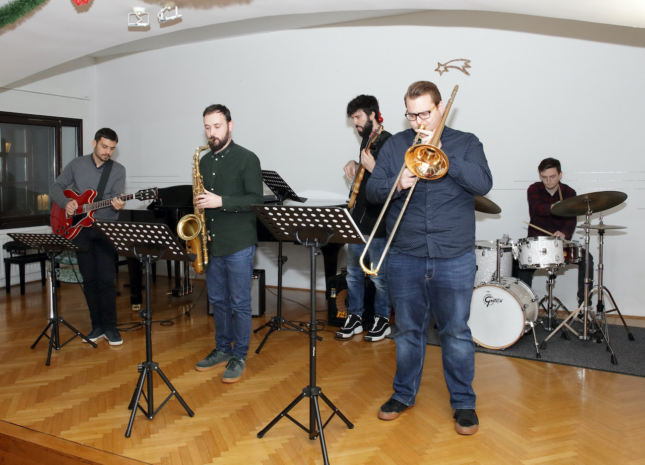 Božično-novoletni koncert nekdanjih učencev 2019