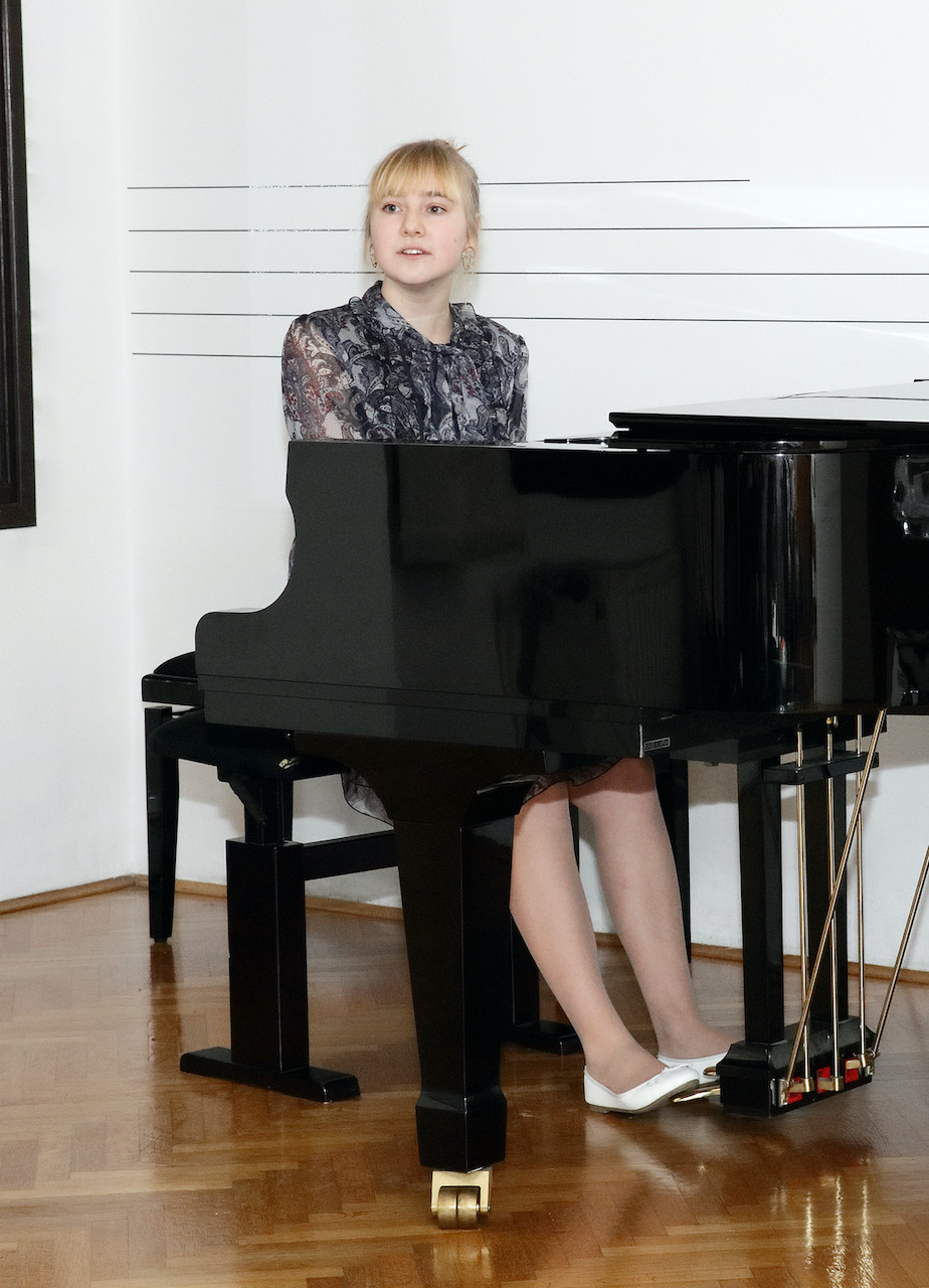 Božično-novoletni koncert nekdanjih učencev 2019