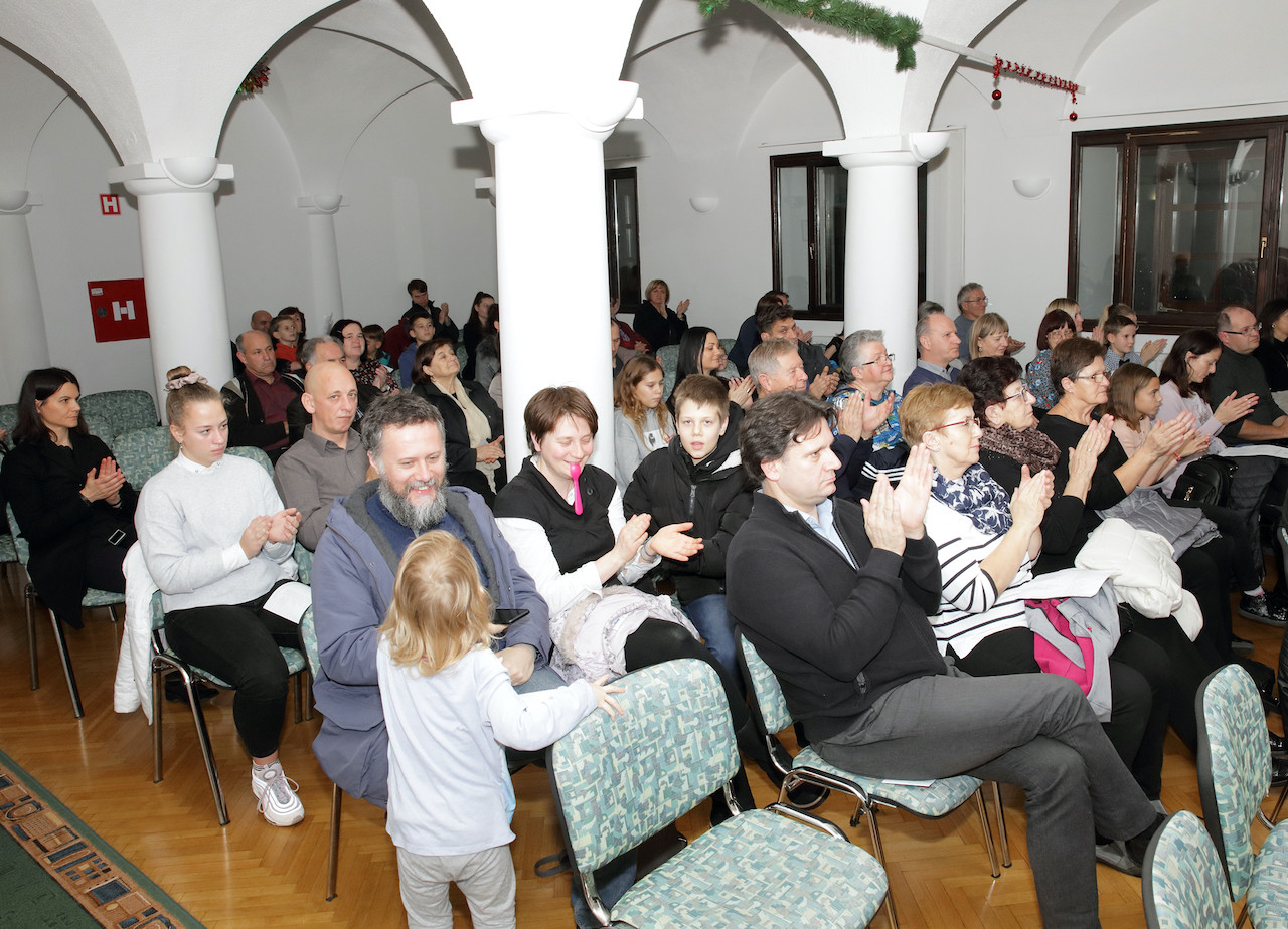 Božično-novoletni koncert nekdanjih učencev 2019