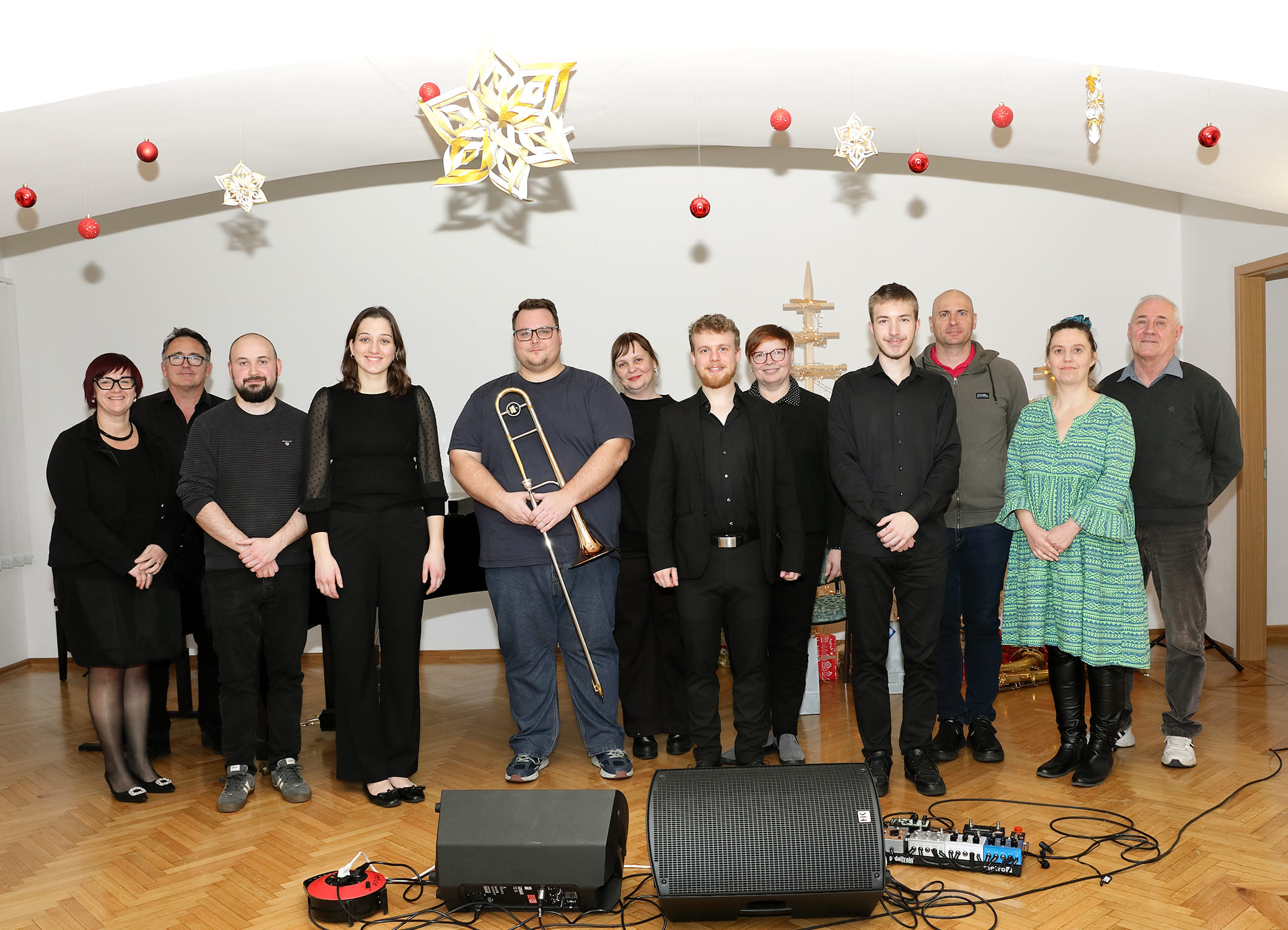 Božično-novoletni koncert nekdanjih učencev 2025