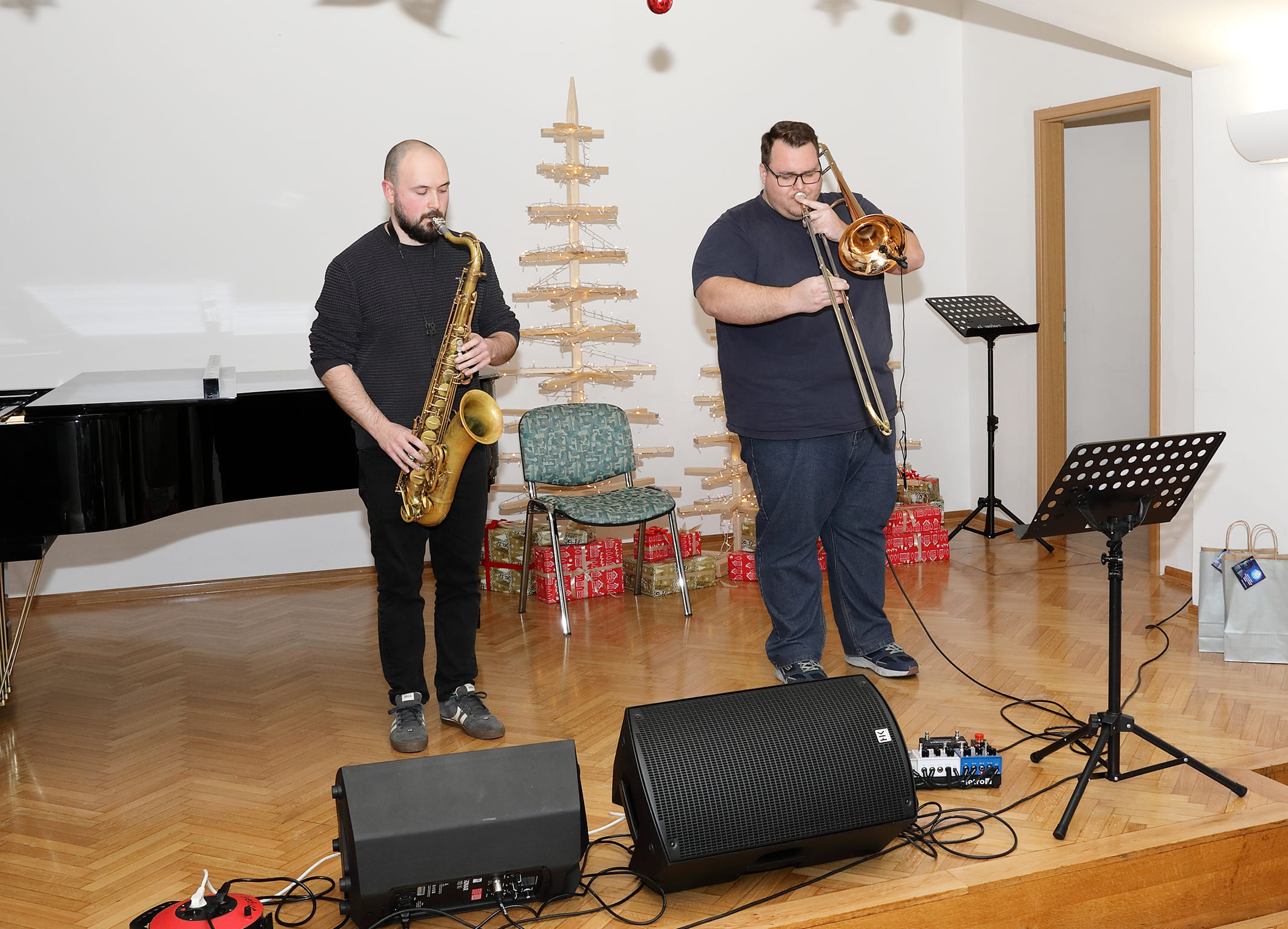Božično-novoletni koncert nekdanjih učencev 2025