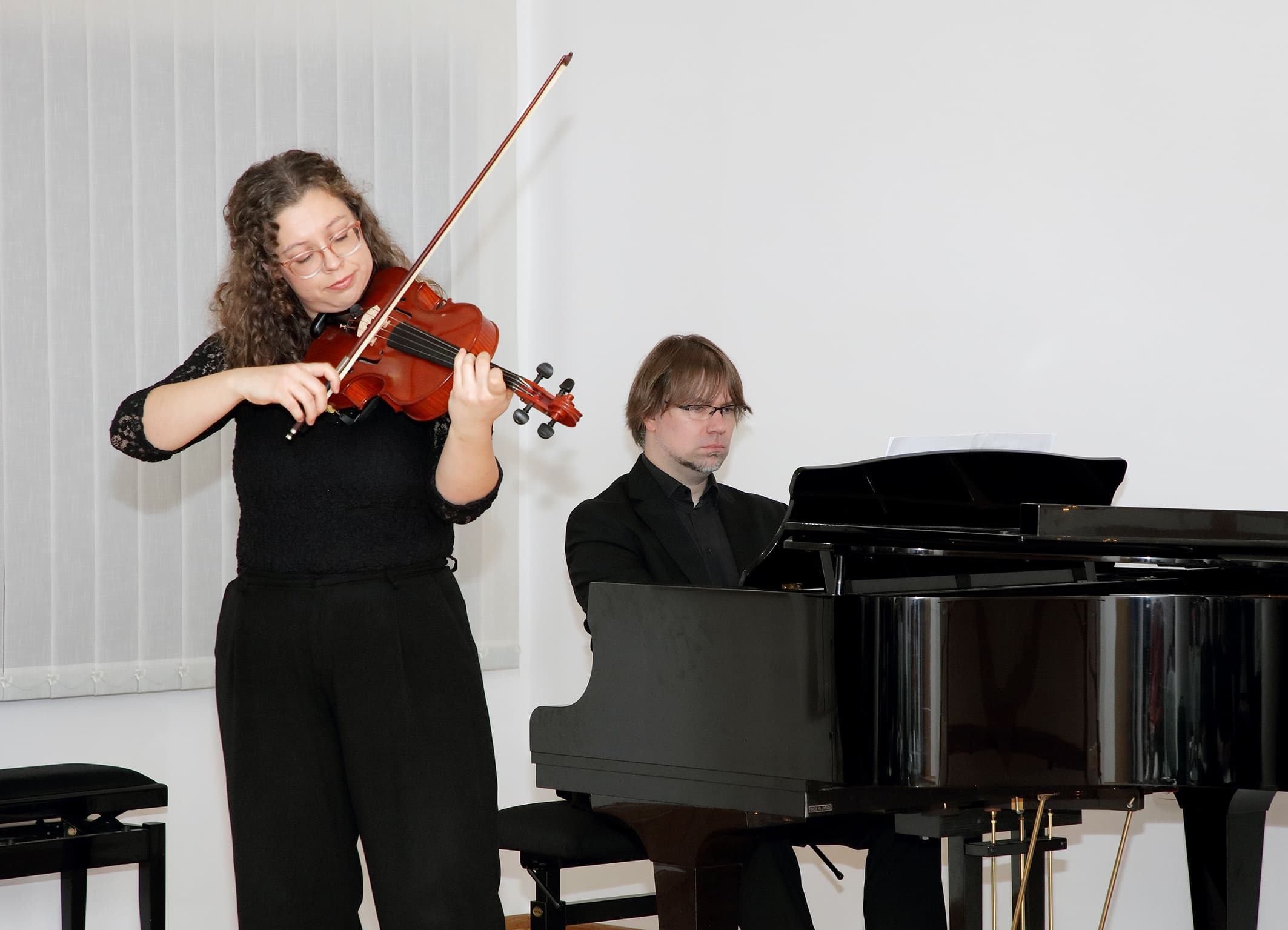 Božično novoletni koncert nekdanjih učencev GŠ Brežice