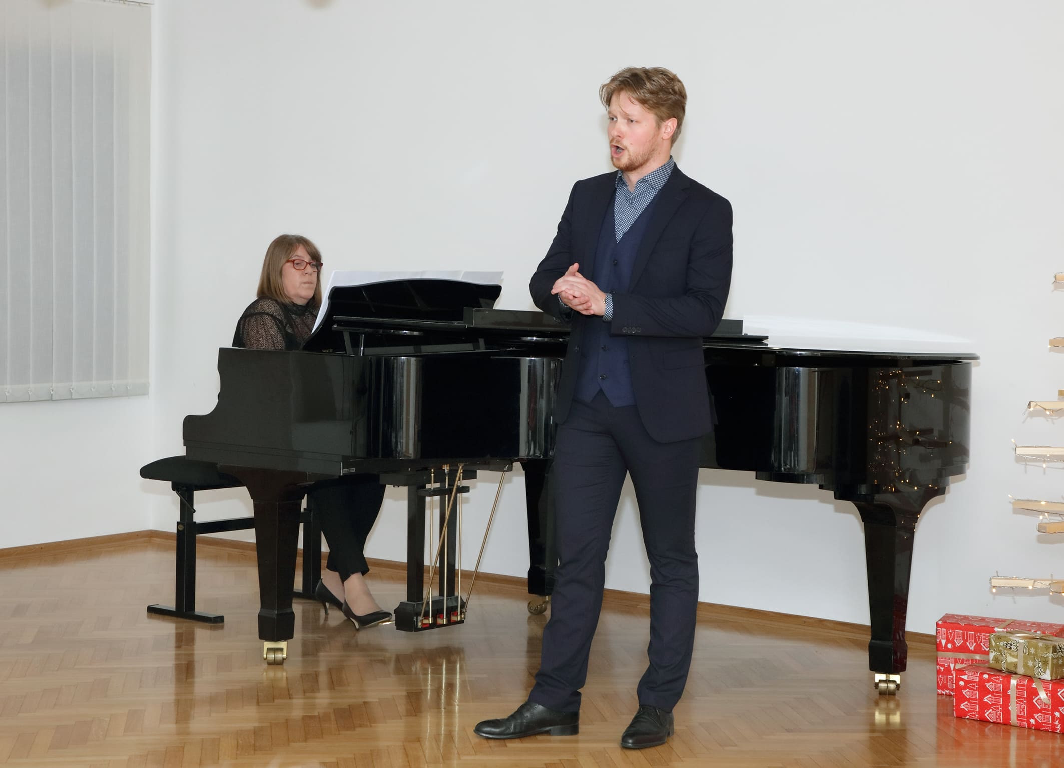 Božično novoletni koncert nekdanjih učencev GŠ Brežice