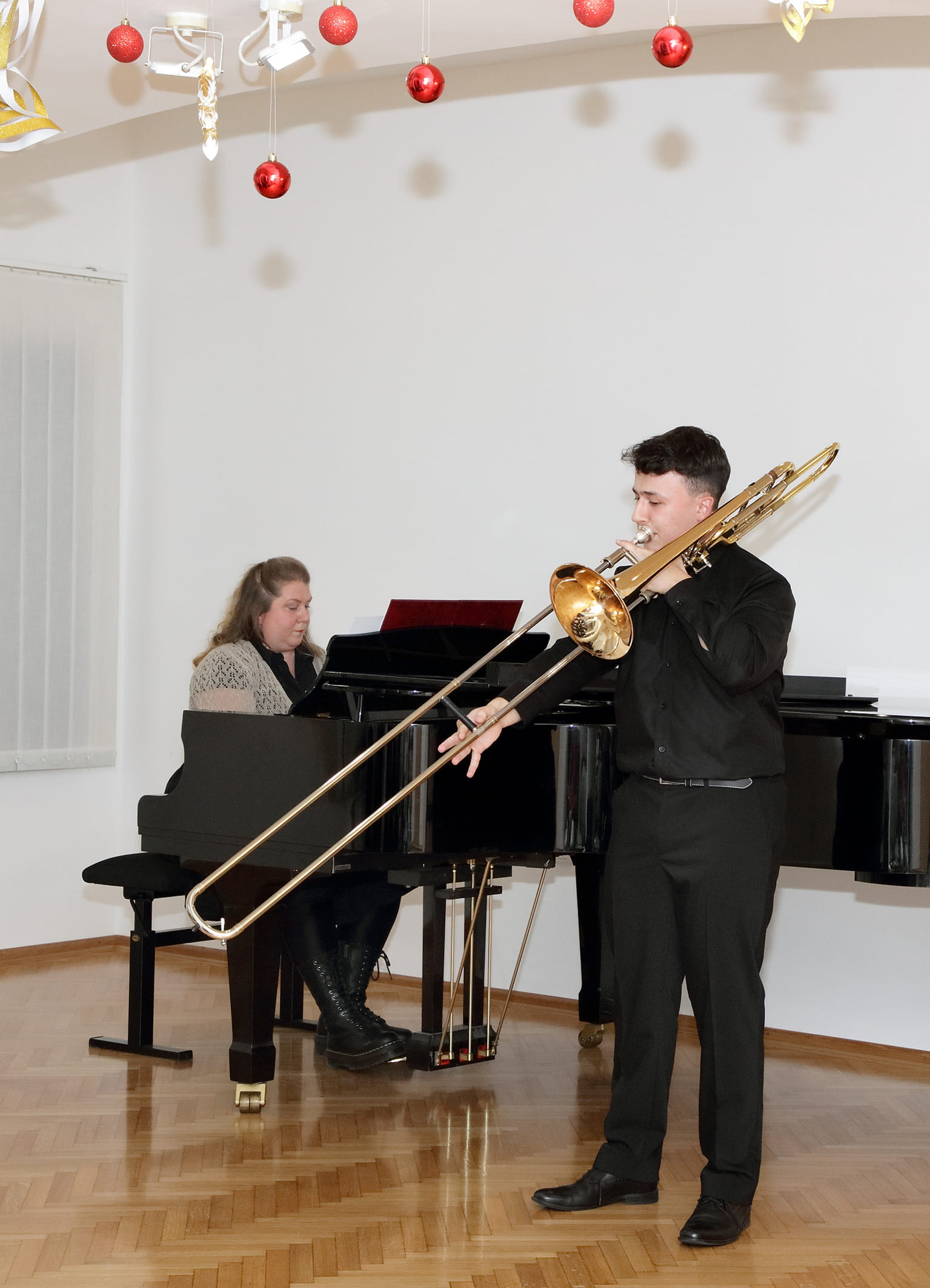 Božično novoletni koncert nekdanjih učencev GŠ Brežice