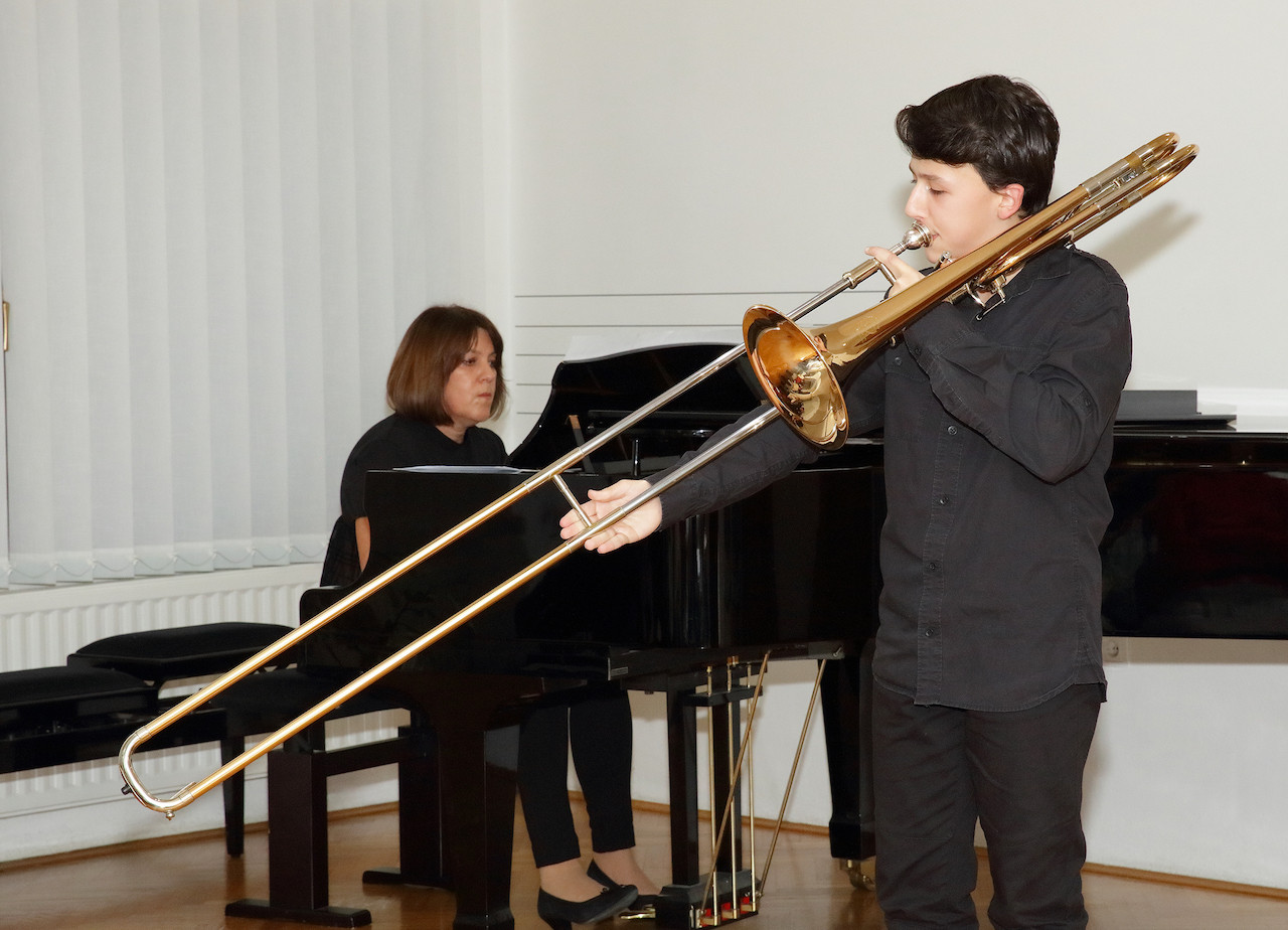 Božično-novoletni koncert učencev GŠ Brežice 2018