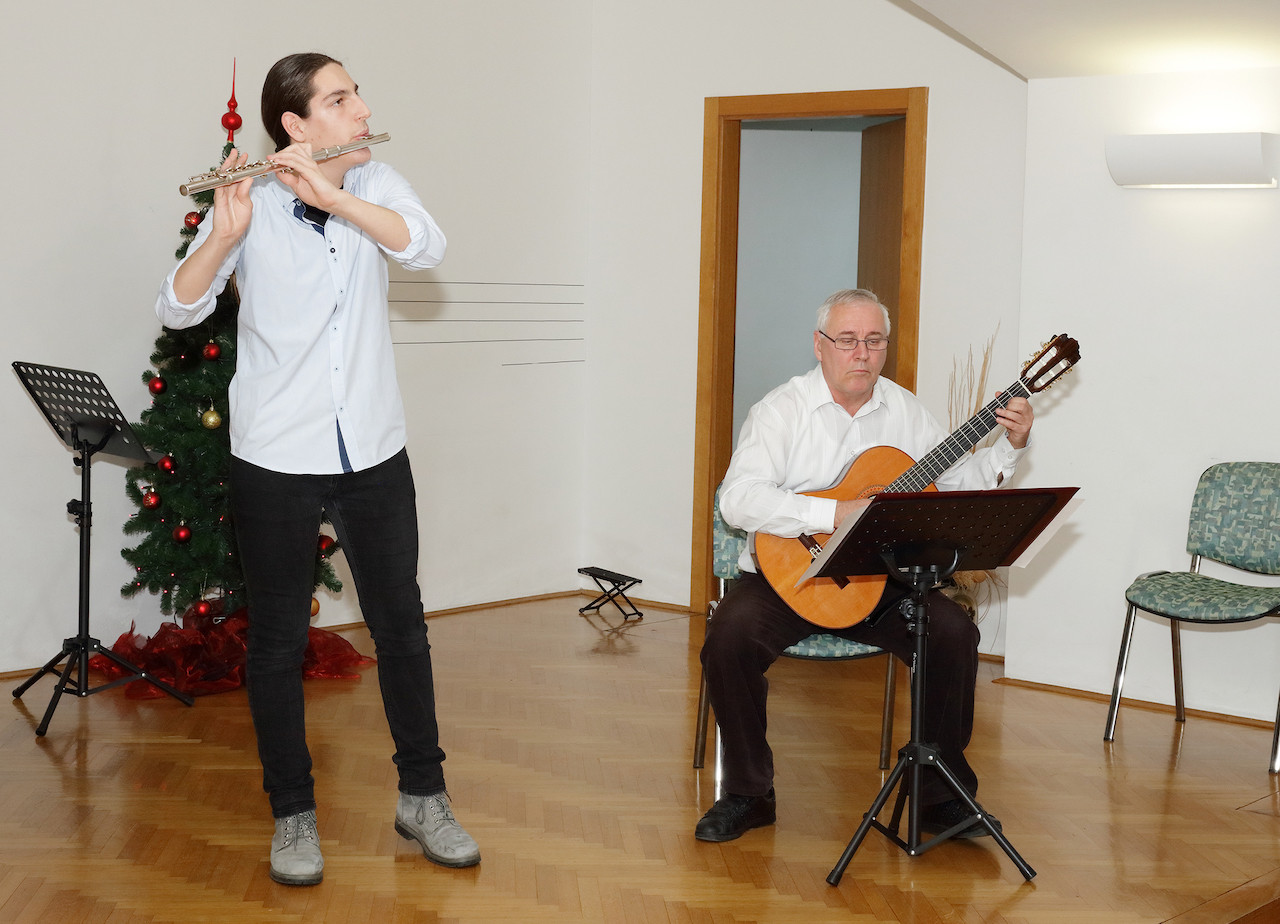 Božično-novoletni koncert učencev GŠ Brežice 2018