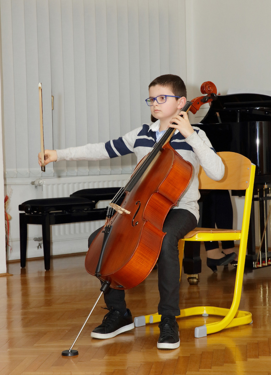 Božično-novoletni koncert učencev GŠ Brežice 2018