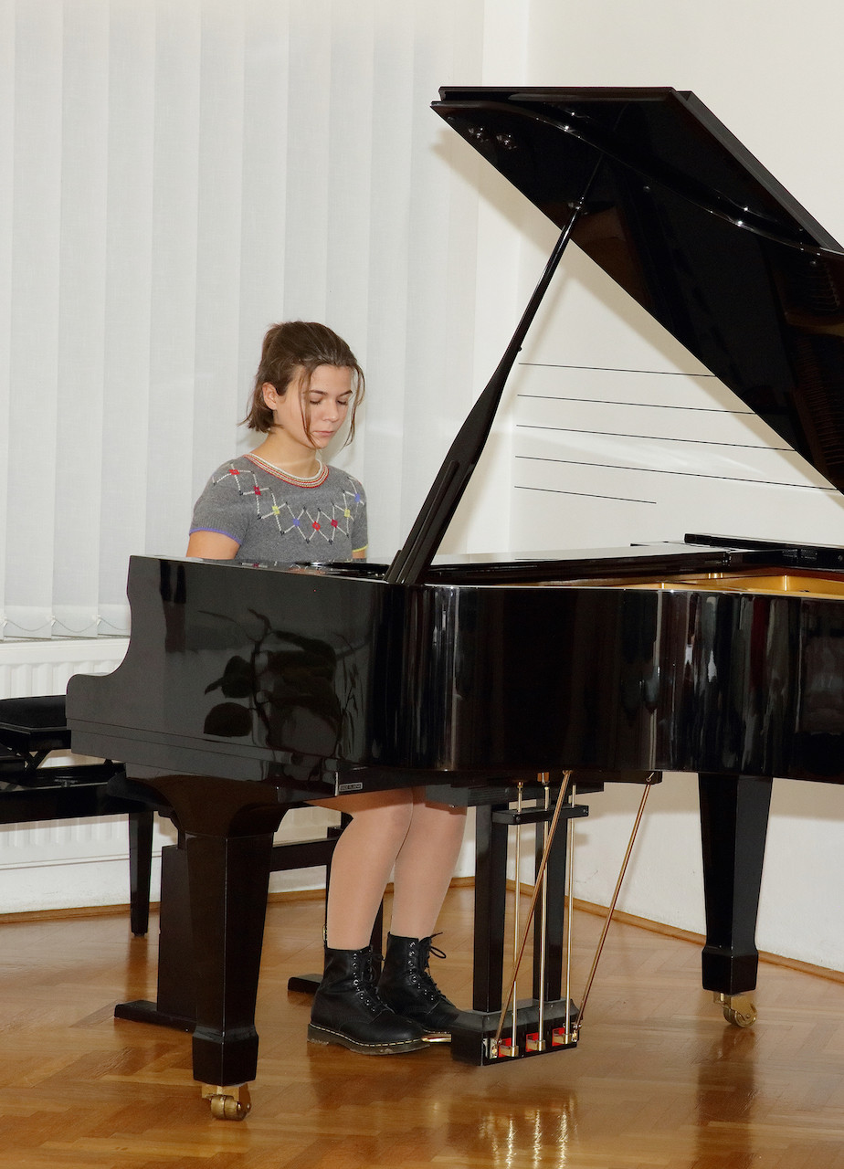 Božično-novoletni koncert učencev GŠ Brežice 2018