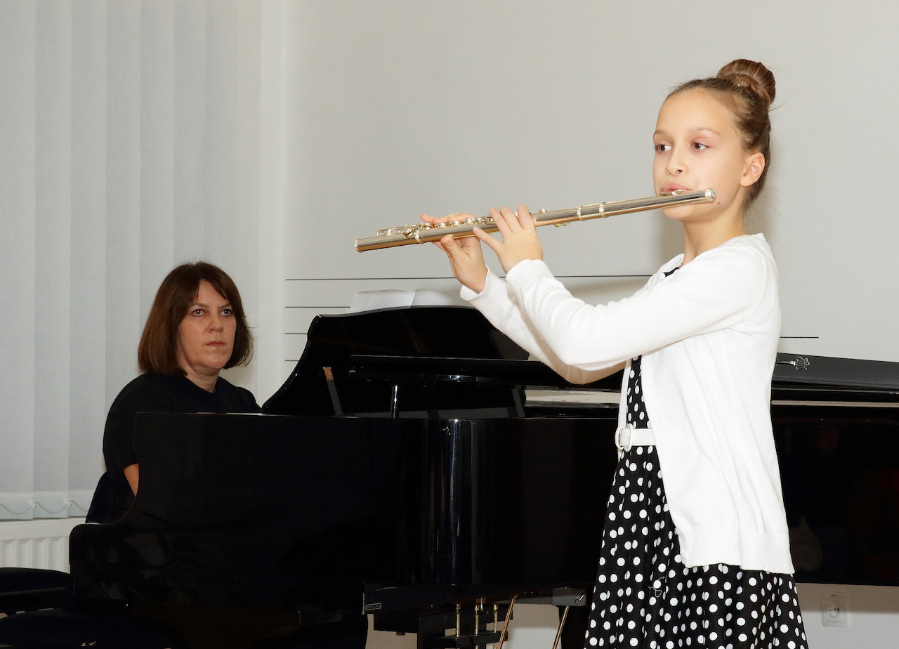 Božično-novoletni koncert učencev GŠ Brežice