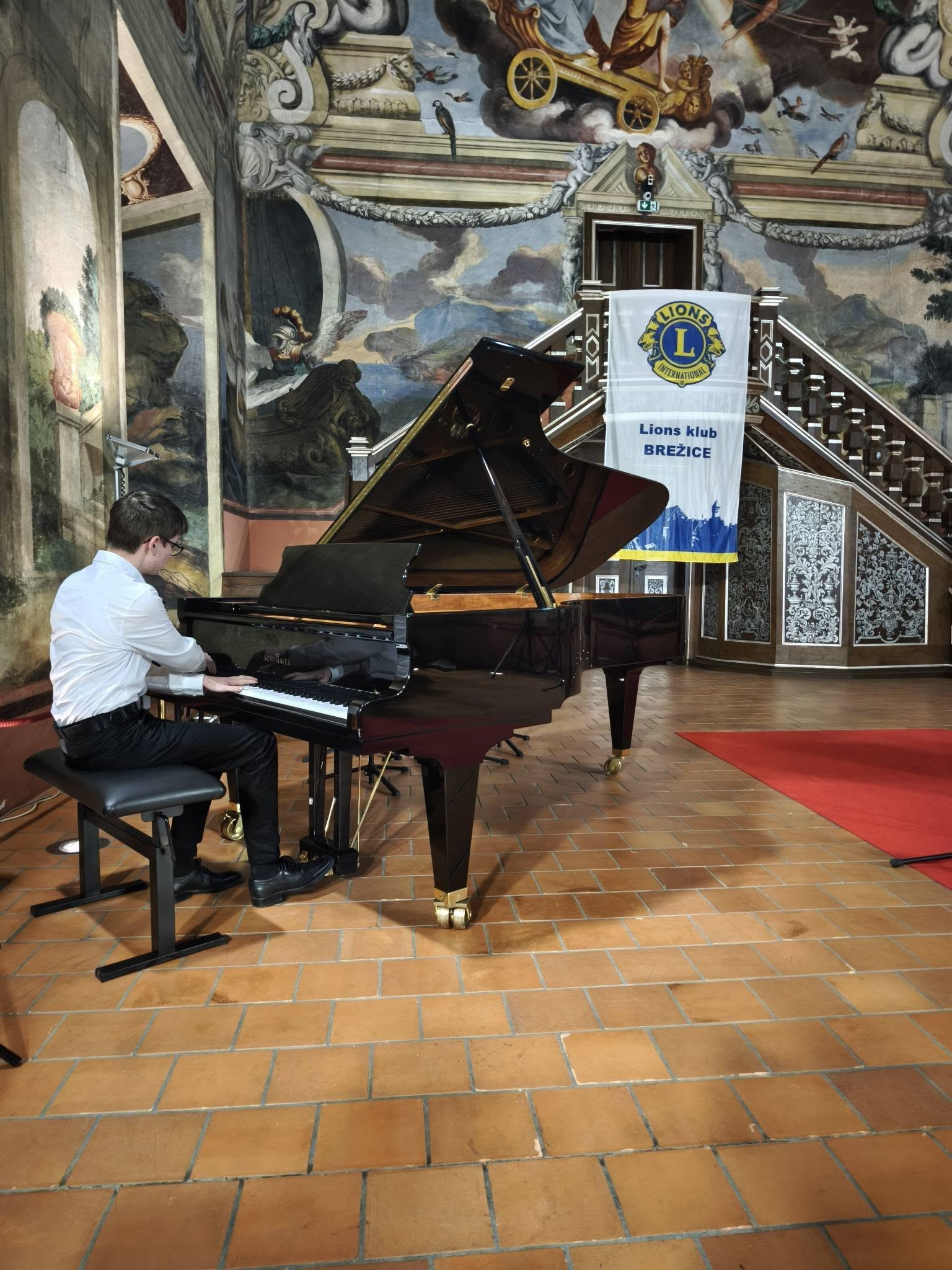 Dobrodelni koncert Ko glasba sreča srce