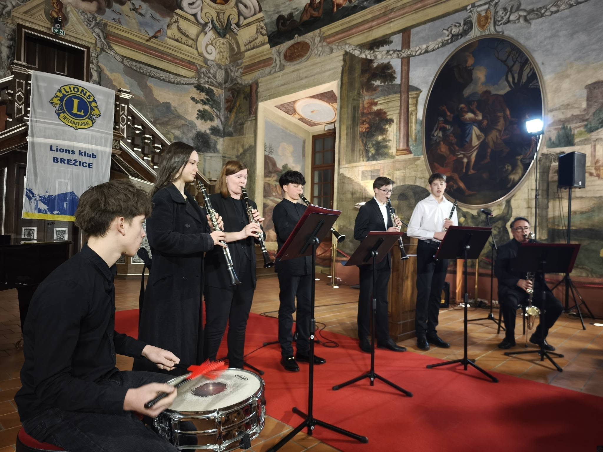Dobrodelni koncert Ko glasba sreča srce