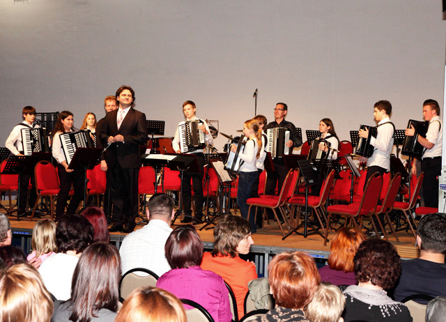 Harmonikarski orkester