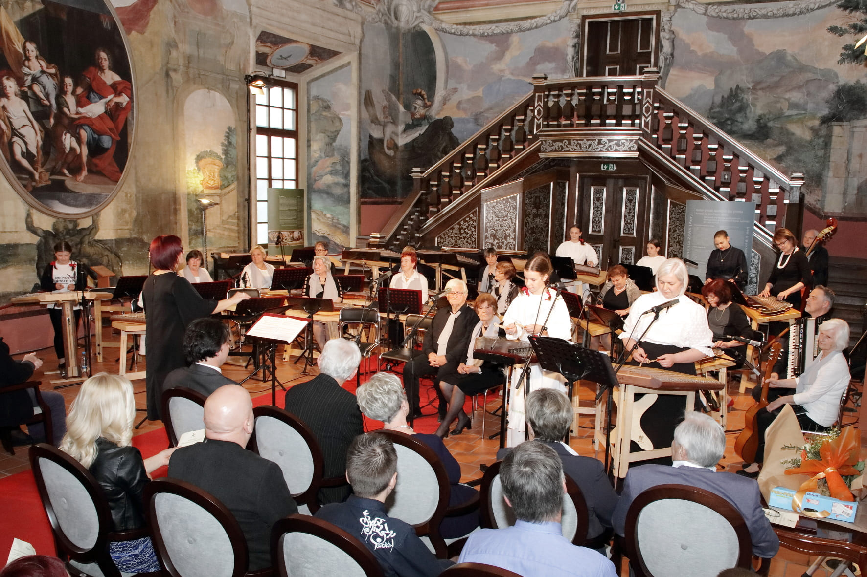 Koncert citrarskega orkestra Glasbene šole Brežice
