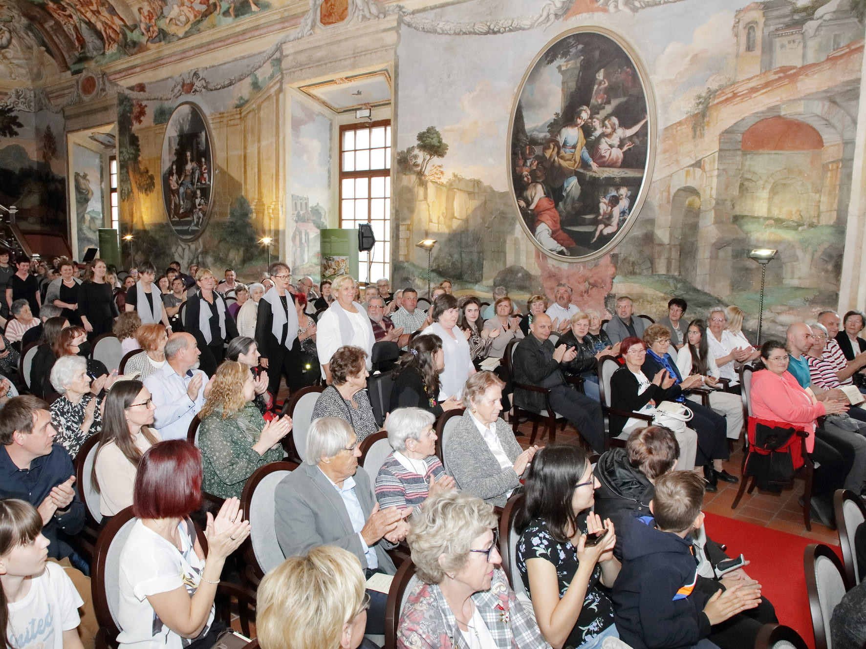 Koncert citrarskega orkestra Glasbene šole Brežice