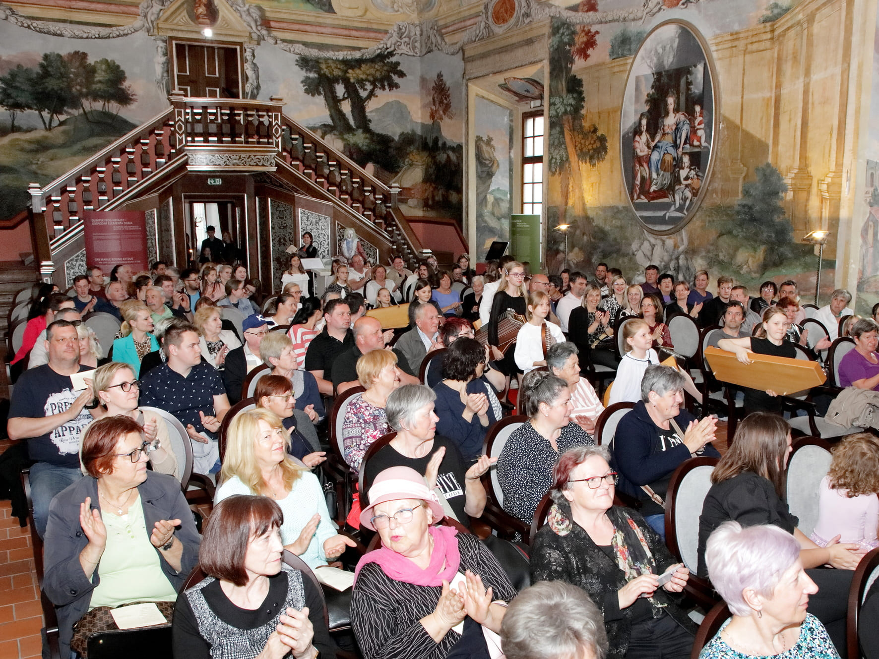 Koncert citrarskega orkestra Glasbene šole Brežice
