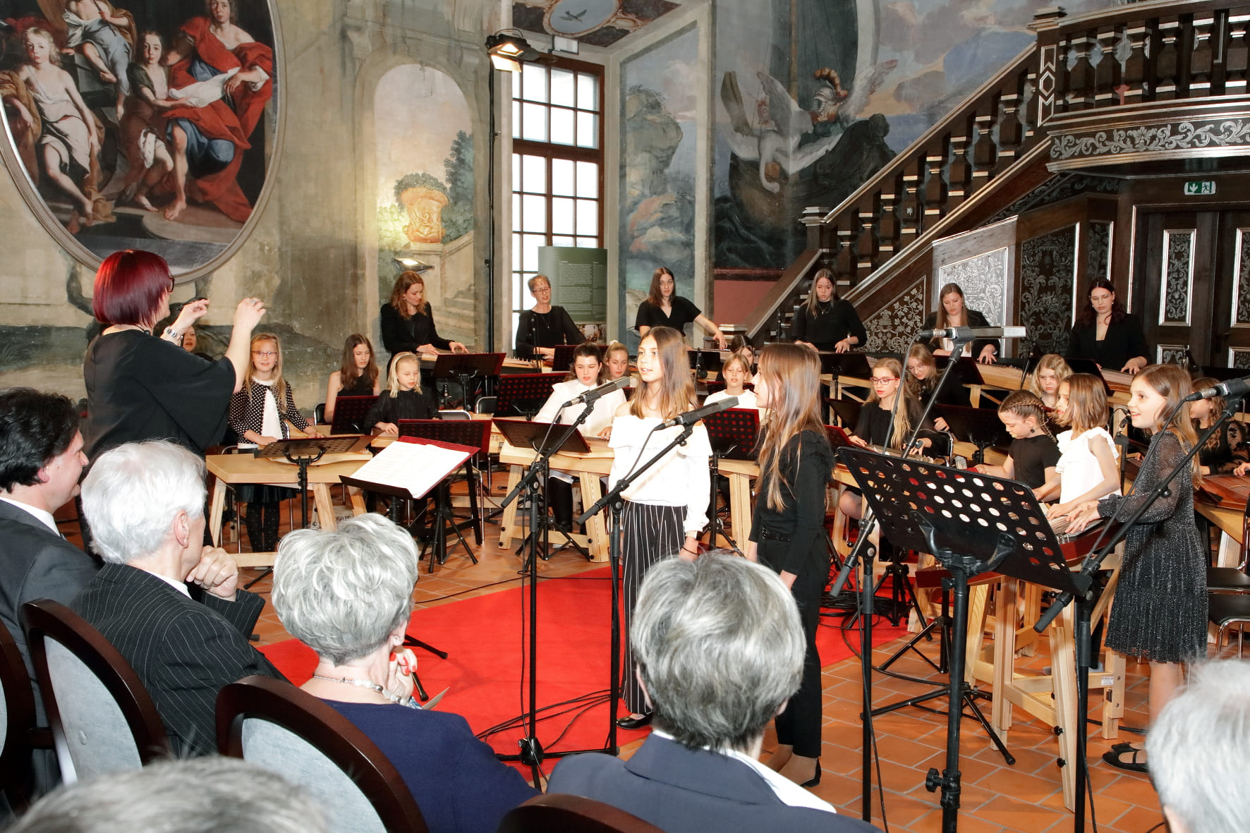 Koncert citrarskega orkestra Glasbene šole Brežice