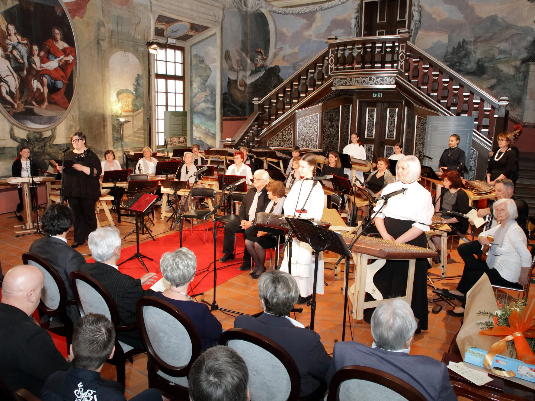 Koncert citrarskega orkestra Glasbene šole Brežice