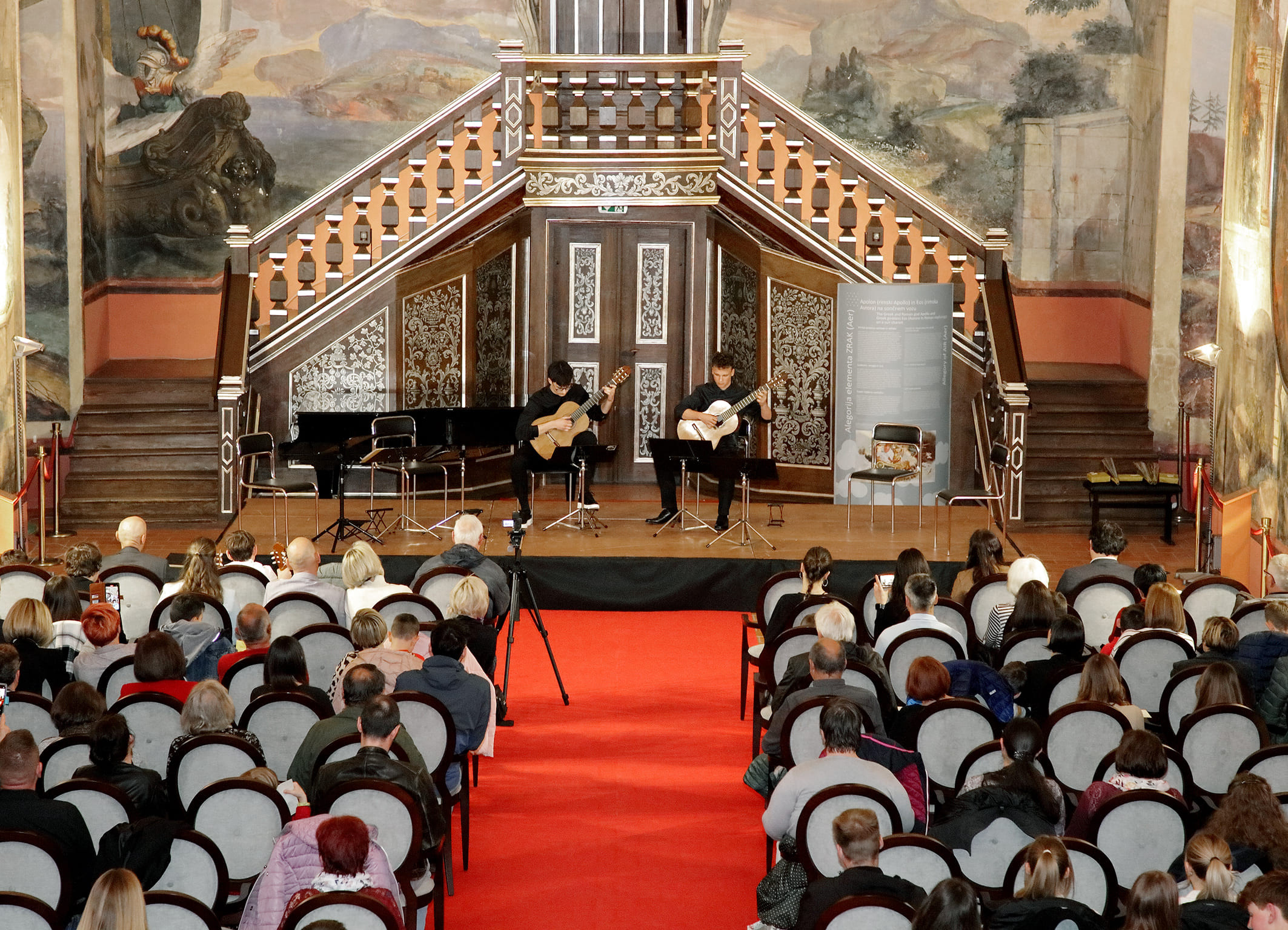 Koncert kitaristov: Matic Lazić, Martin Urek in ostali učenci prof. T. Vrandečića