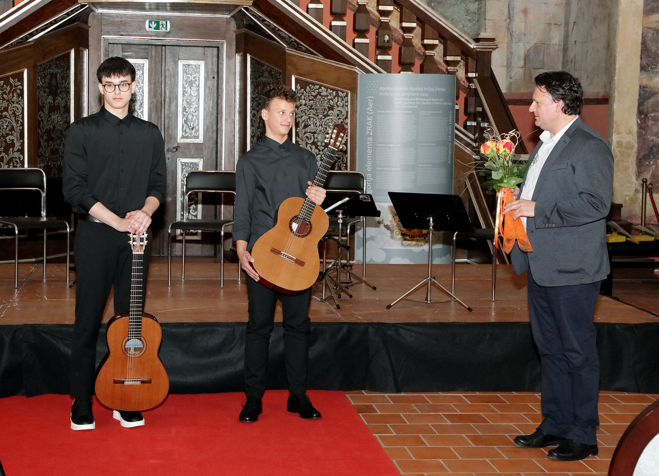 Koncert kitaristov: Matic Lazić, Martin Urek in ostali učenci prof. T. Vrandečića