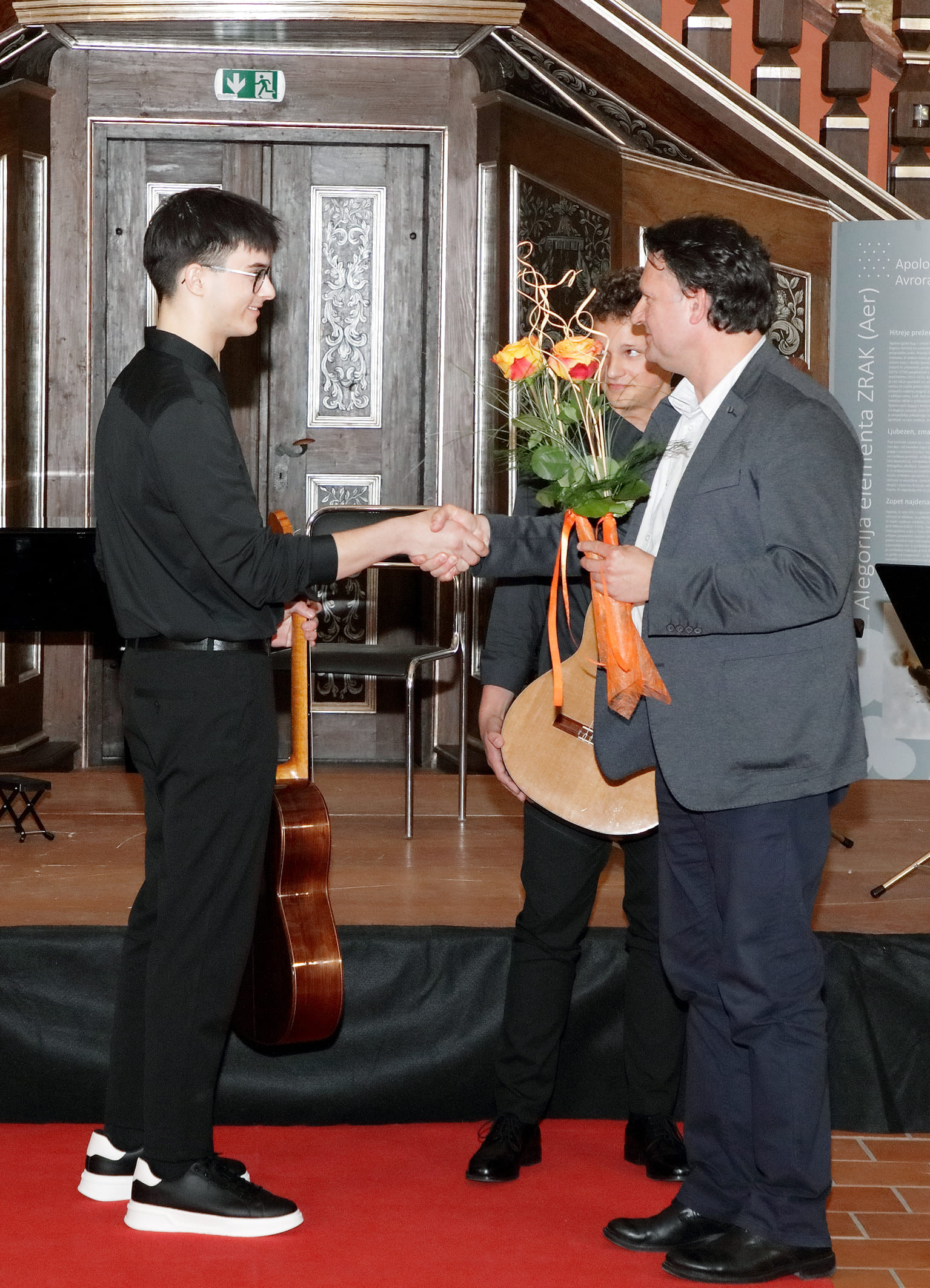 Koncert kitaristov: Matic Lazić, Martin Urek in ostali učenci prof. T. Vrandečića