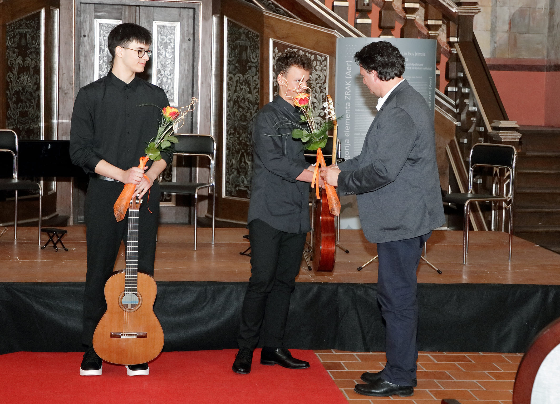 Koncert kitaristov: Matic Lazić, Martin Urek in ostali učenci prof. T. Vrandečića