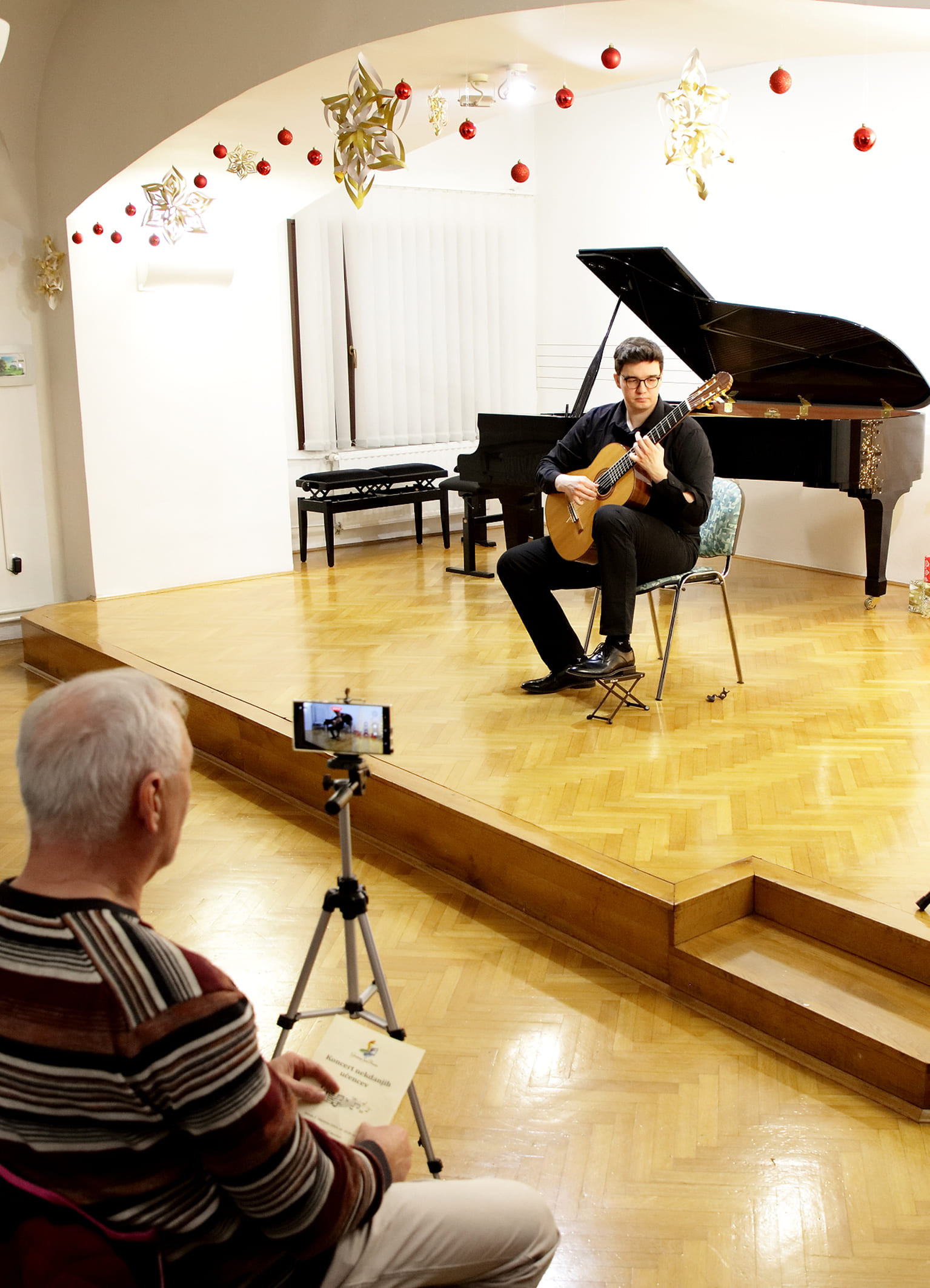 Koncert nekdanjih učencev Glasbene šole Brežice