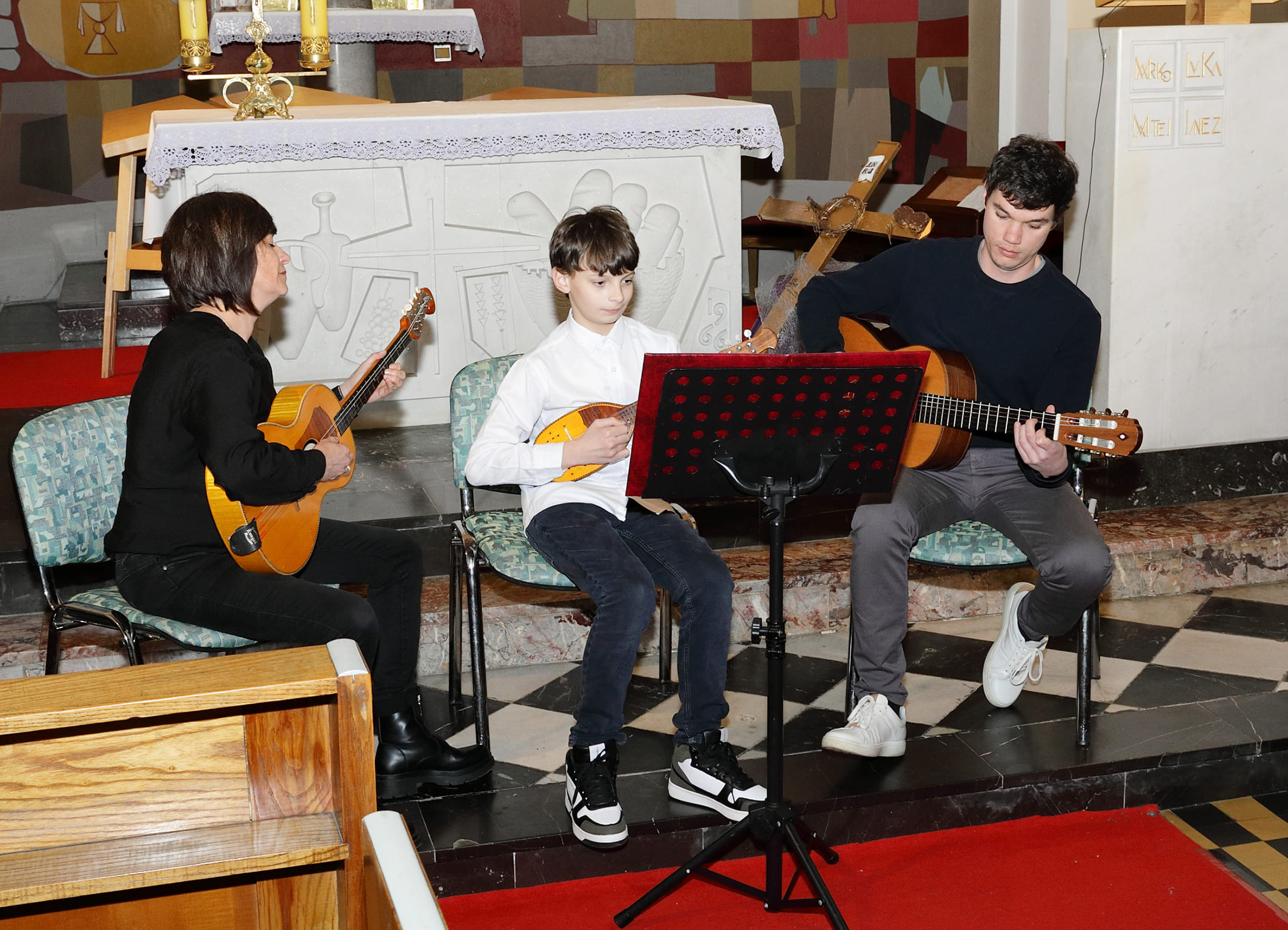 Koncert »Ob materinskem dnevu«